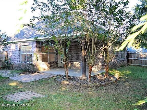 124 Fox Run Drive Property Photo 4