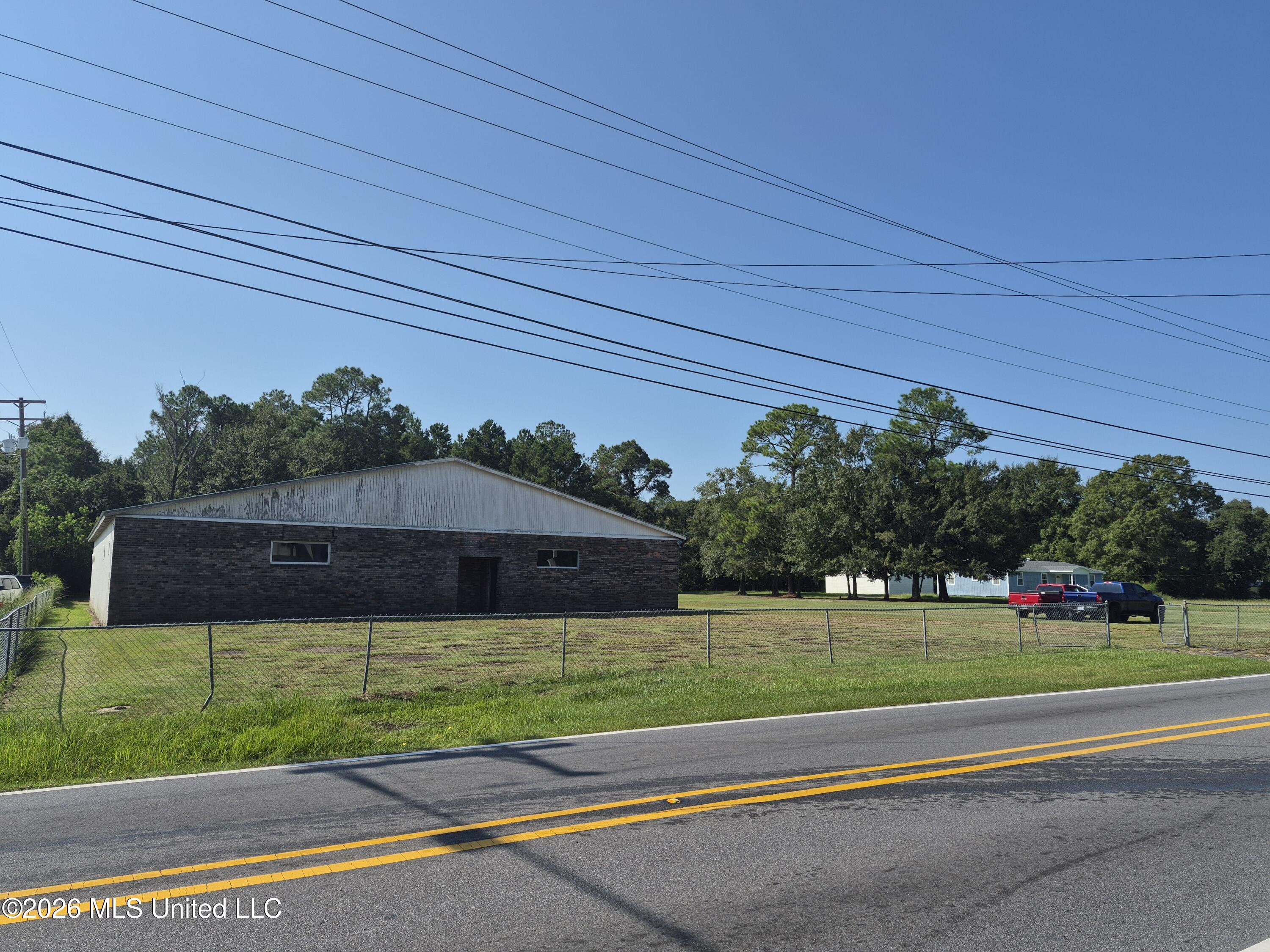 18421 28th Street Property Photo 1