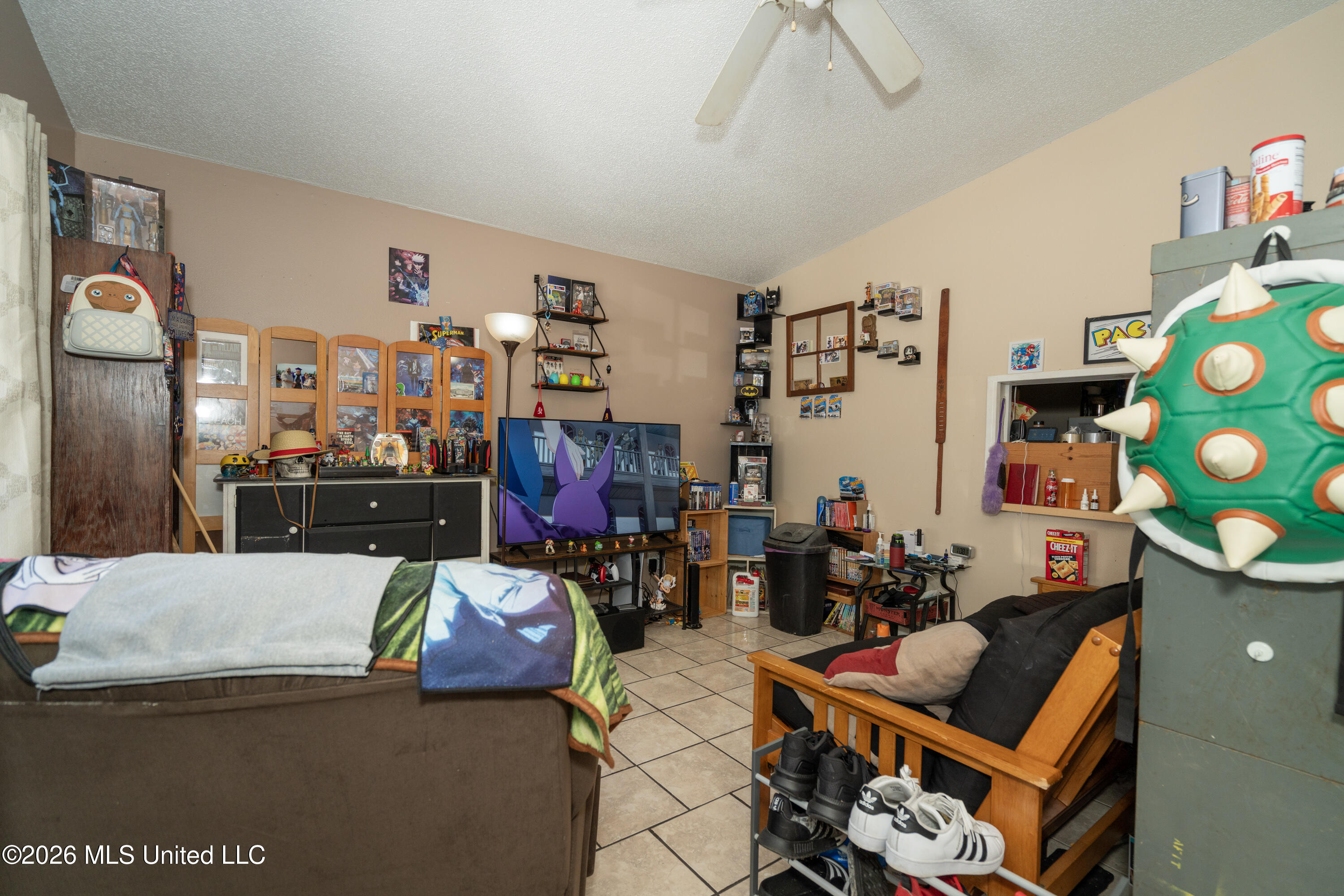 211 Mccaughan Avenue Property Photo 3