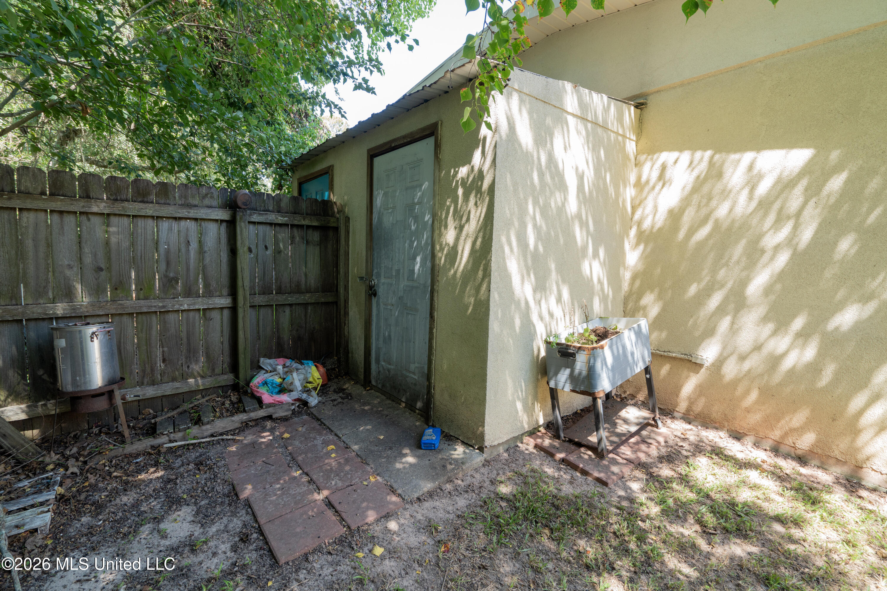211 Mccaughan Avenue Property Photo 16