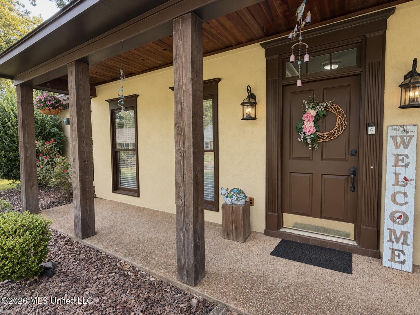 108 Honeysuckle Lane Property Photo 7