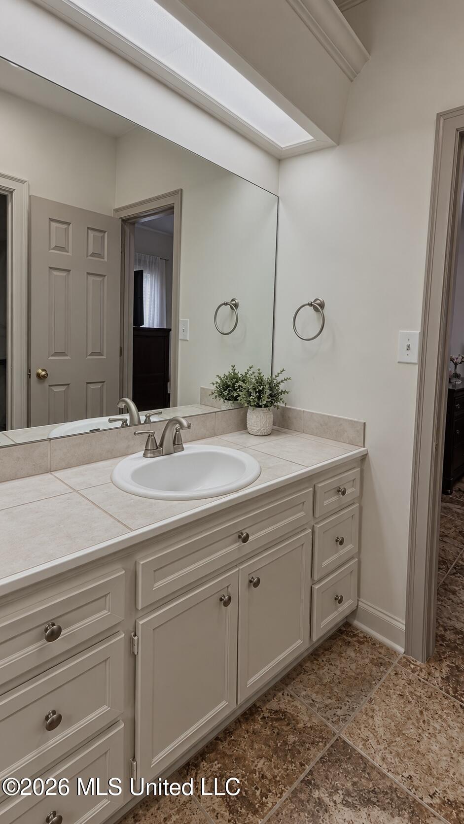 108 Honeysuckle Lane Property Photo 41