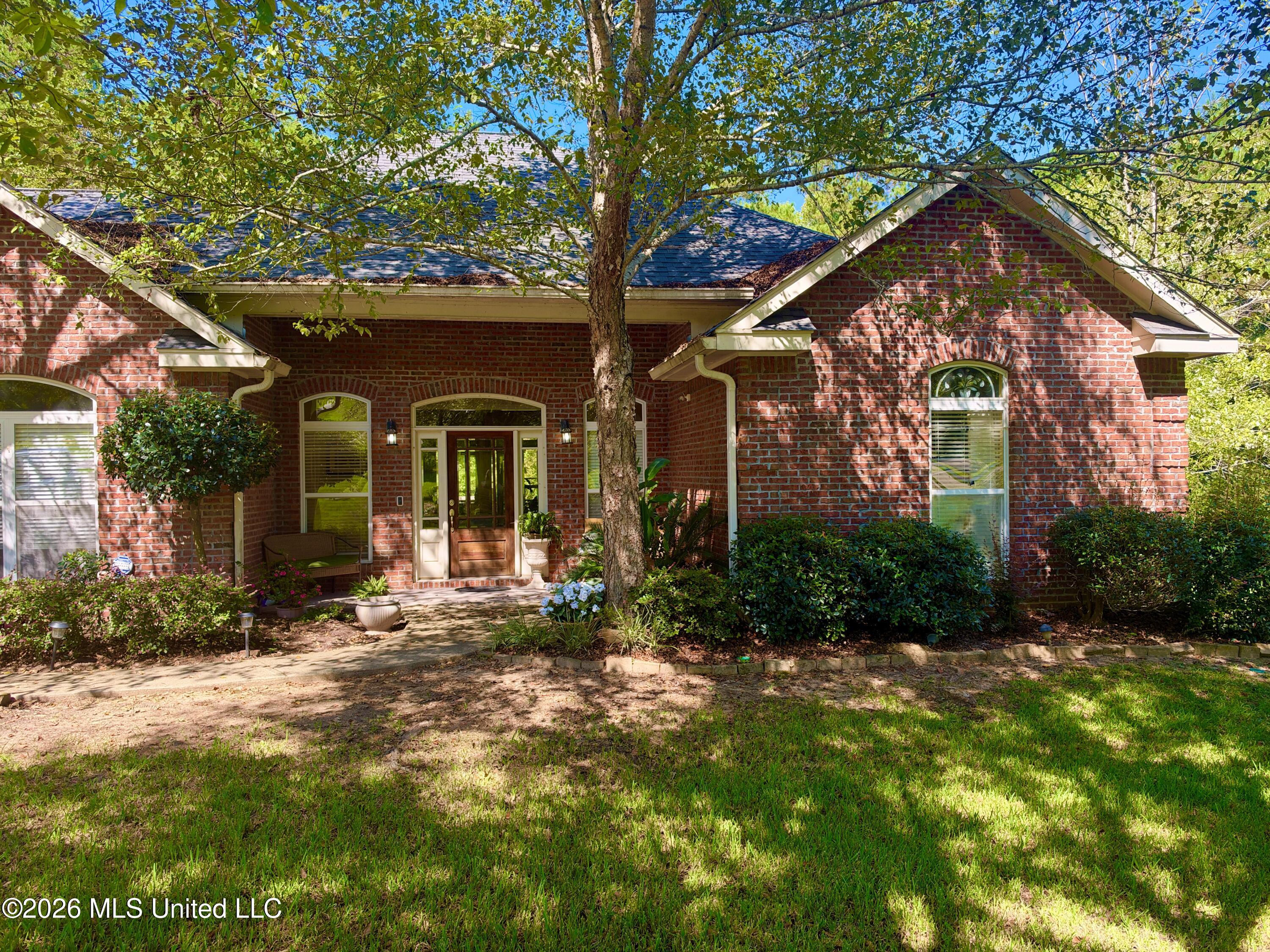 34 Stonegate Drive Property Photo 1