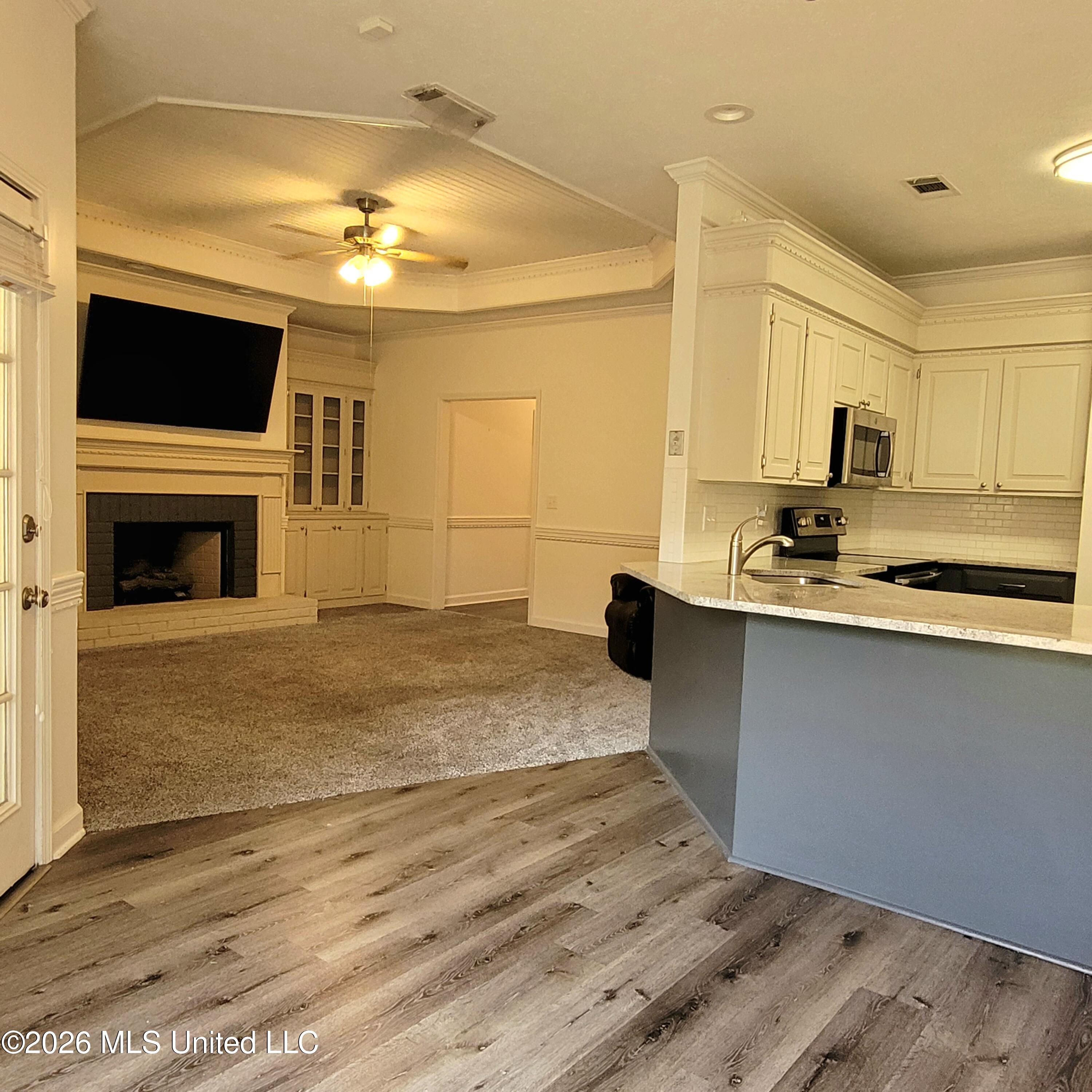 357 Garden Drive Property Photo 7