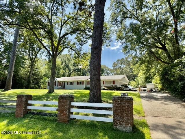 103 S Hurricane Road Property Photo 5