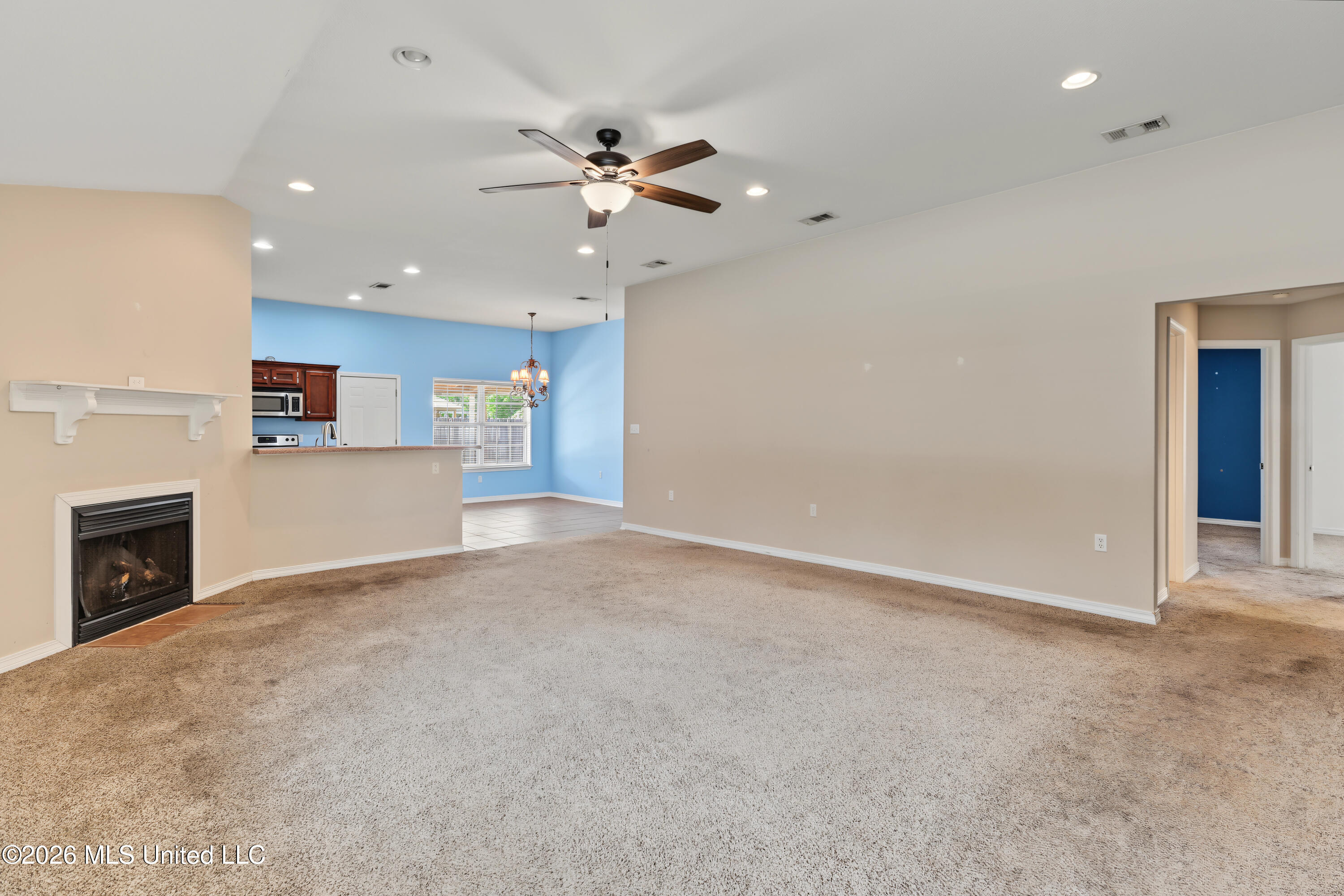 107 Ivy Cove Property Photo 6