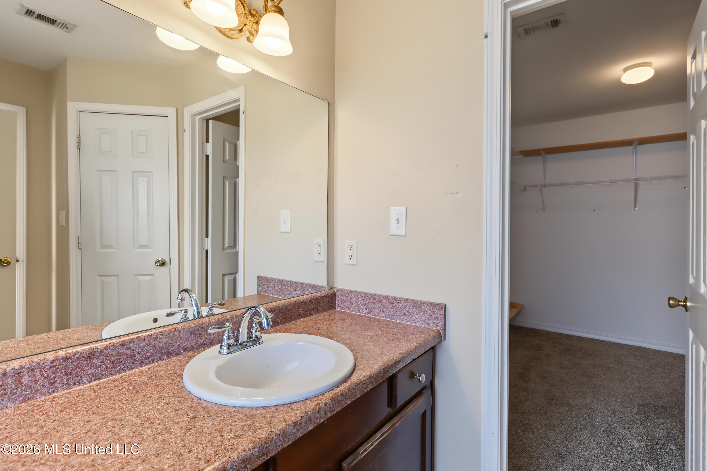 107 Ivy Cove Property Photo 27