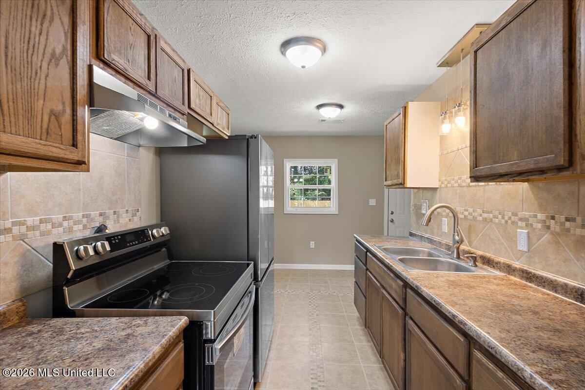 6567 George Washington Drive Property Photo 10