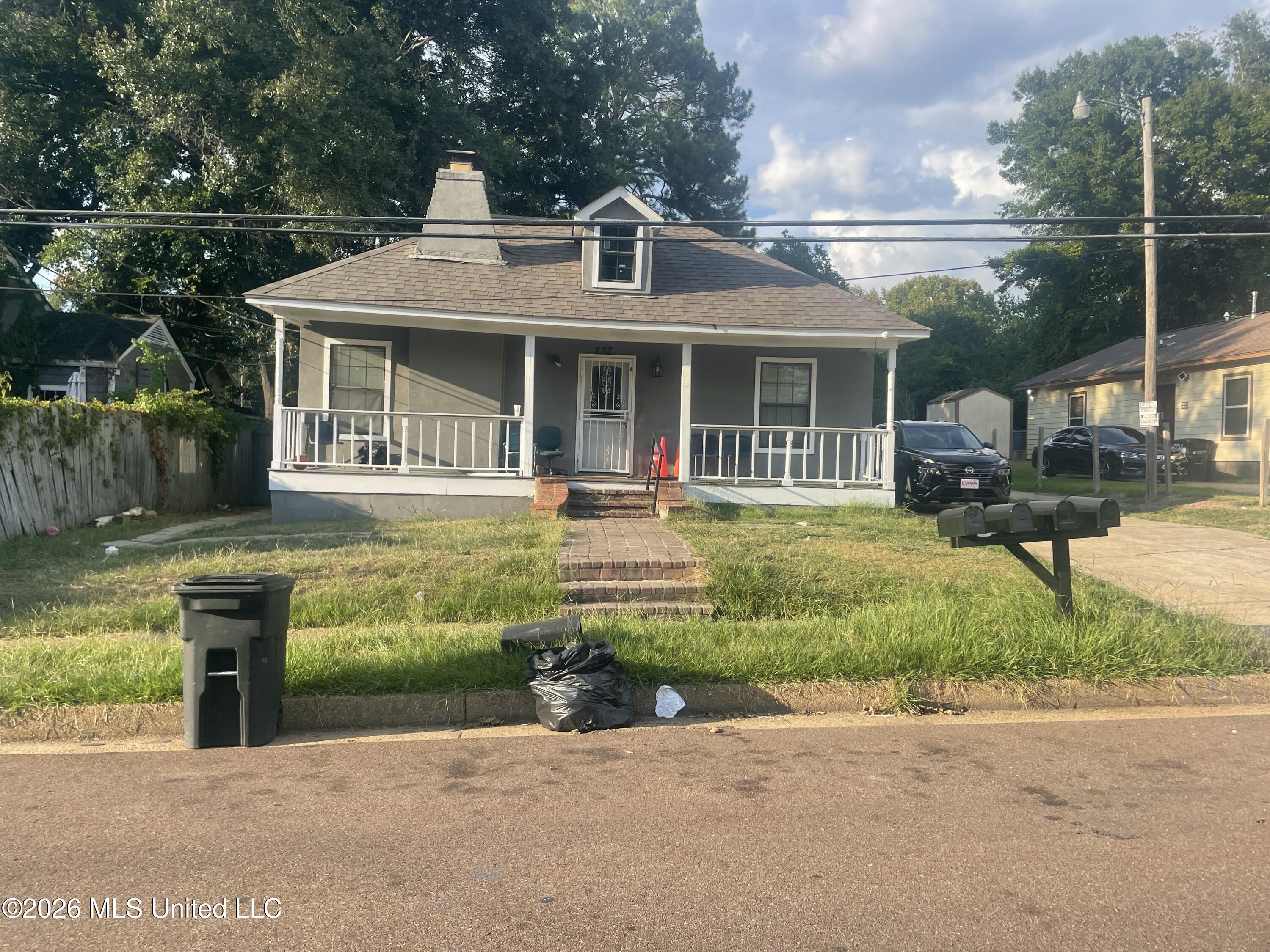 232 Lorenz Boulevard Property Photo 1