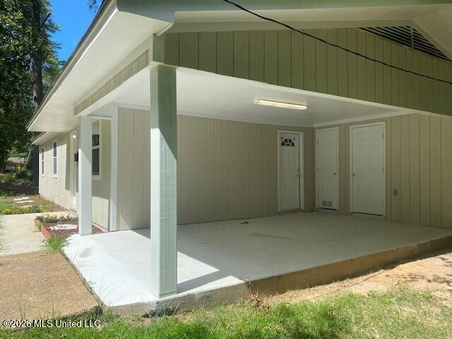 1018 Maria Drive Property Photo 2