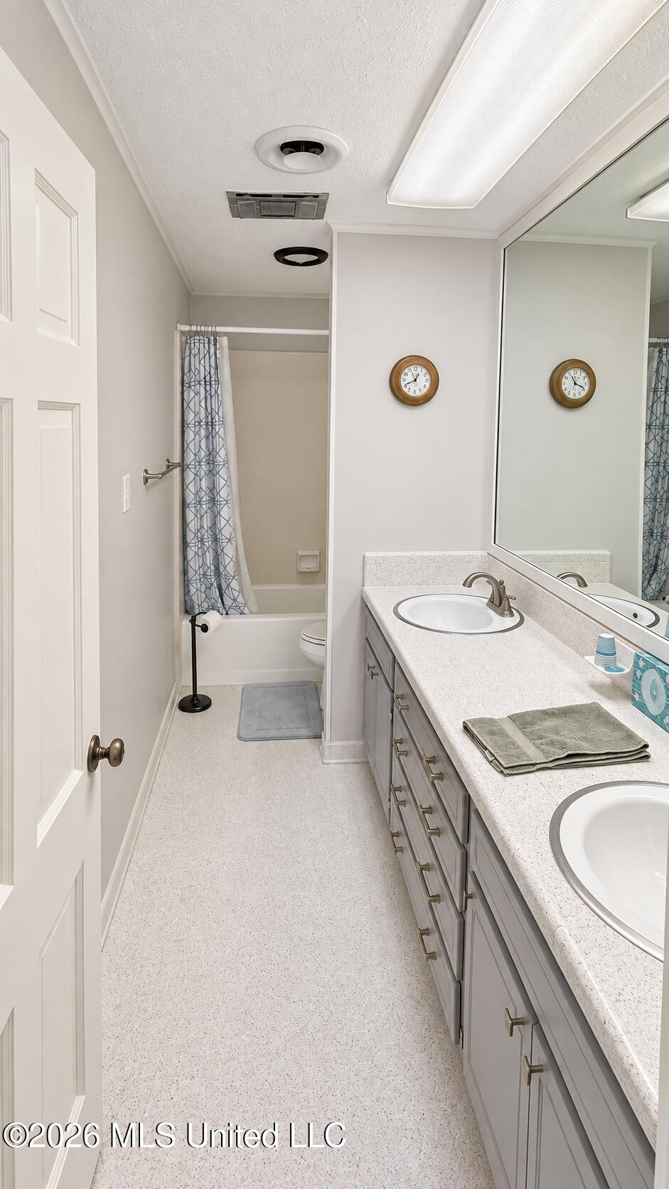 306 Oak Grove Drive Property Photo 14