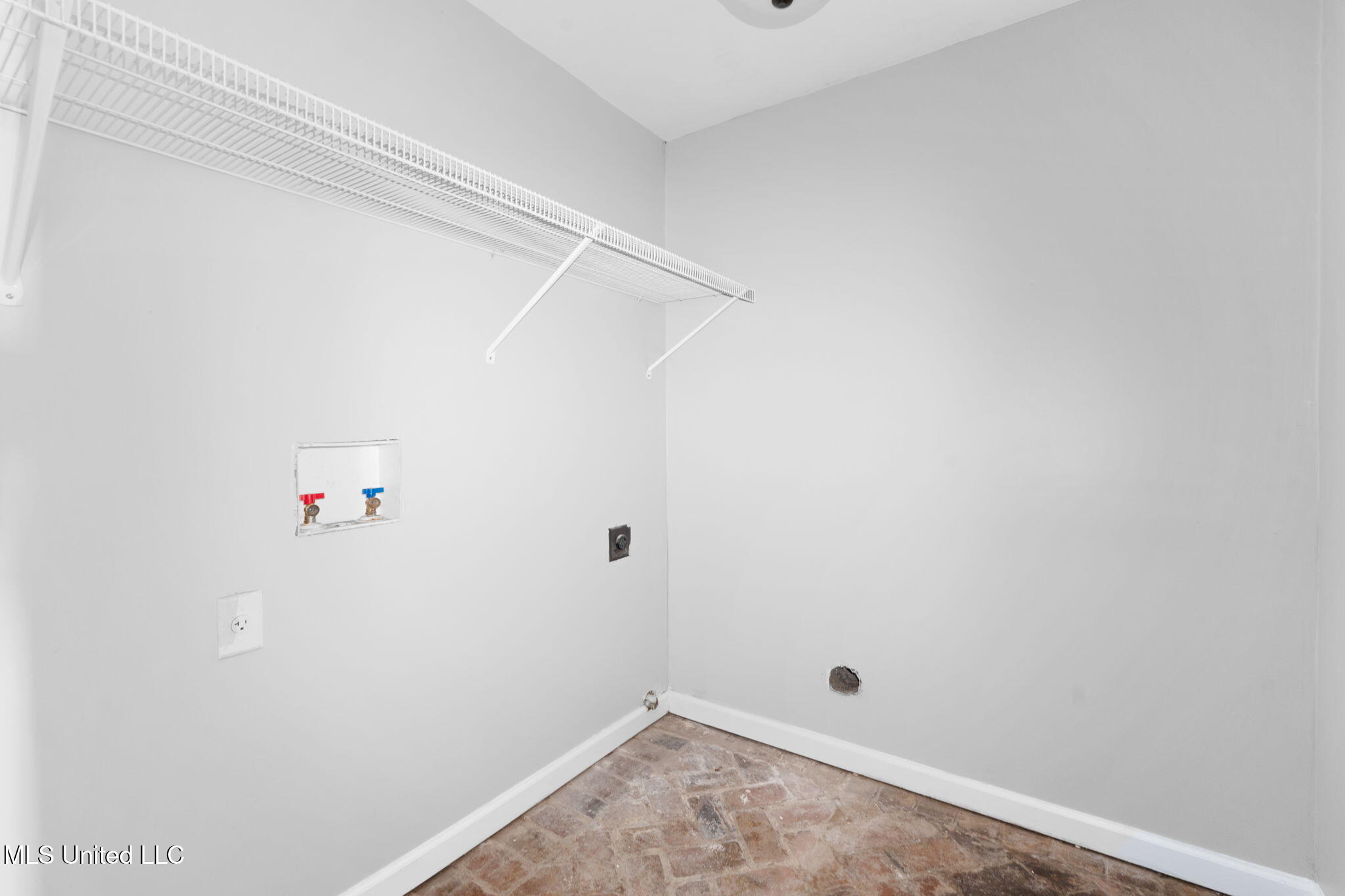 7530 Dogwood Lane Property Photo 14