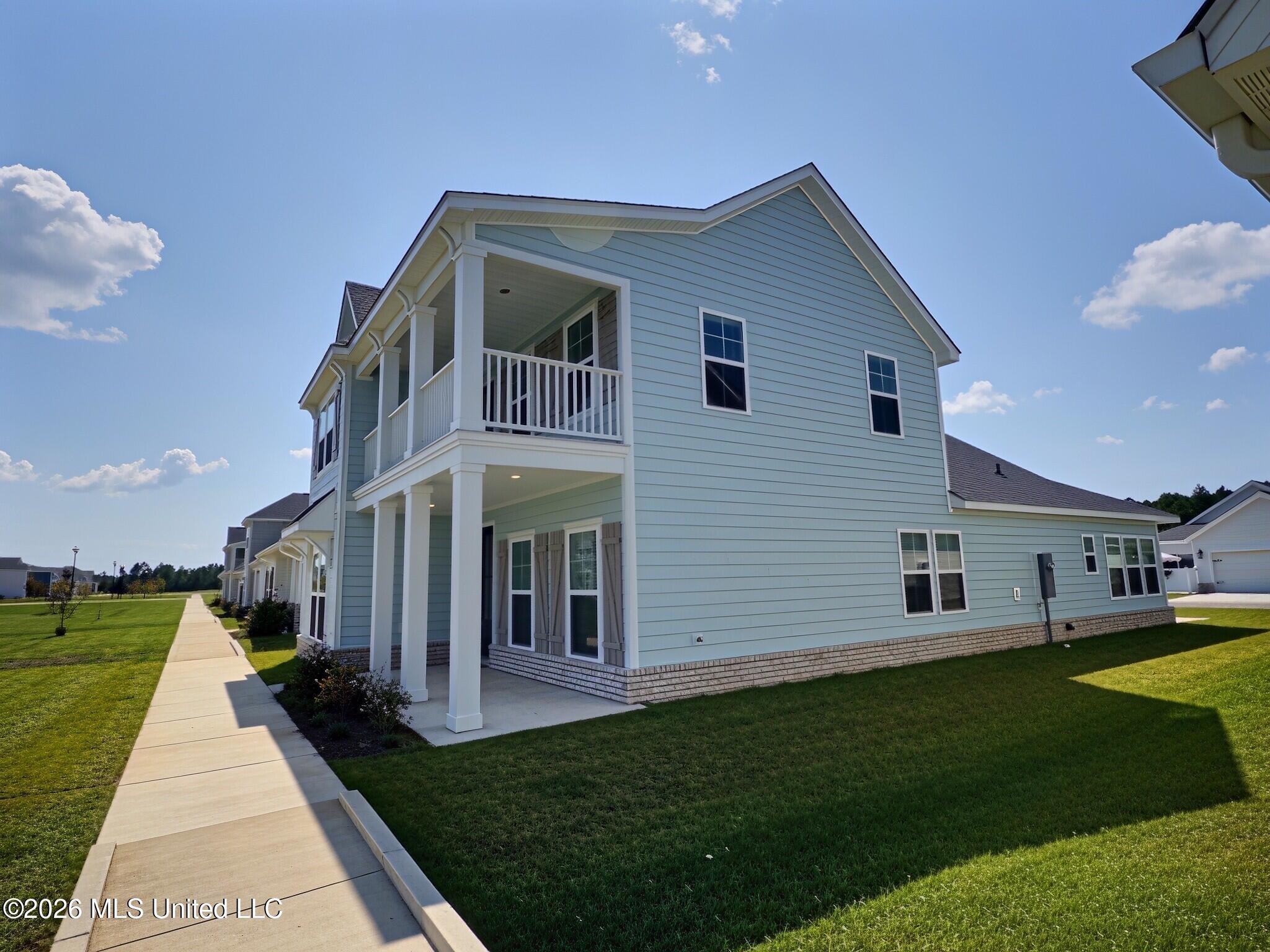 123 Everly Circle Property Photo 3