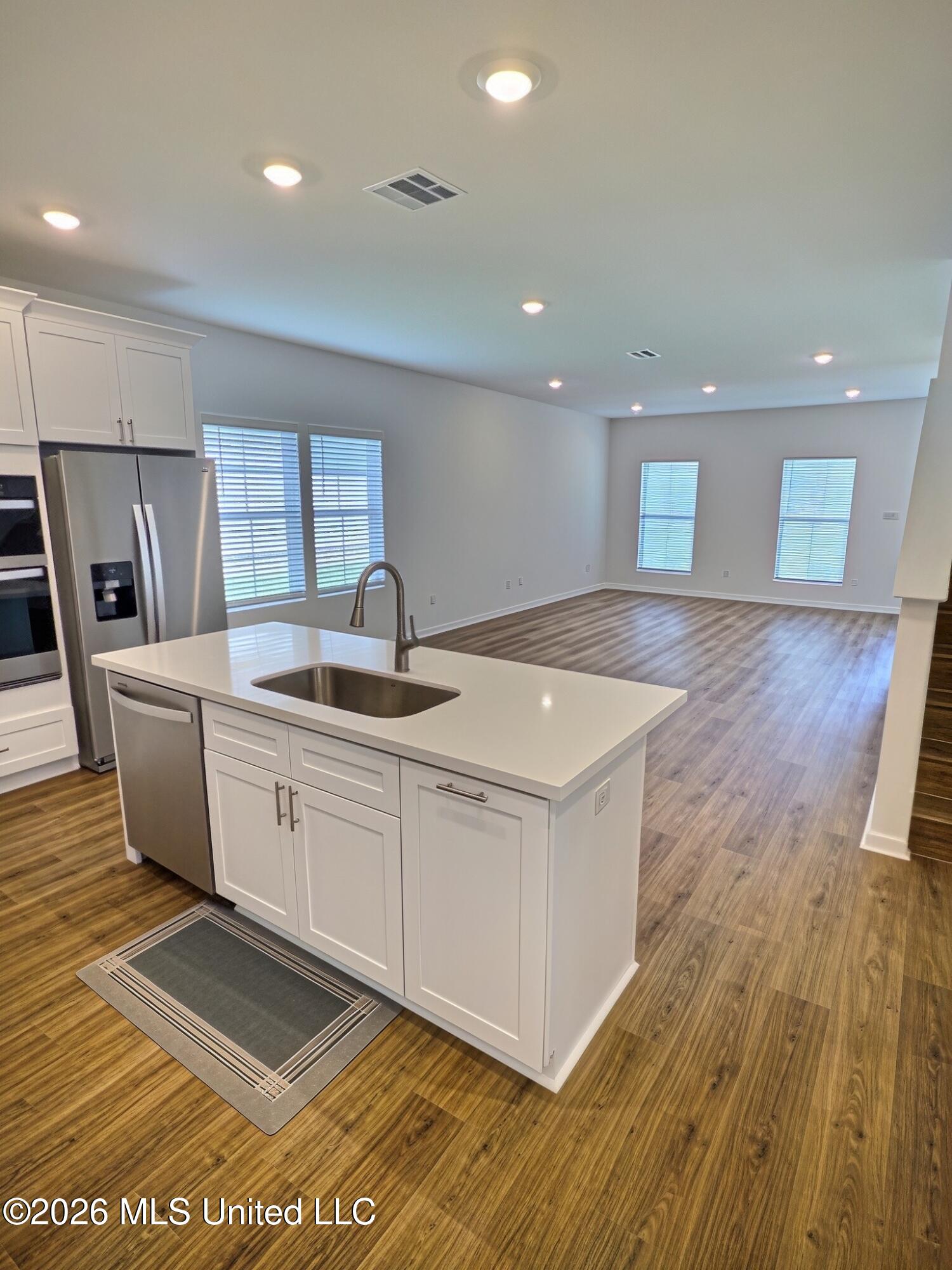 123 Everly Circle Property Photo 17