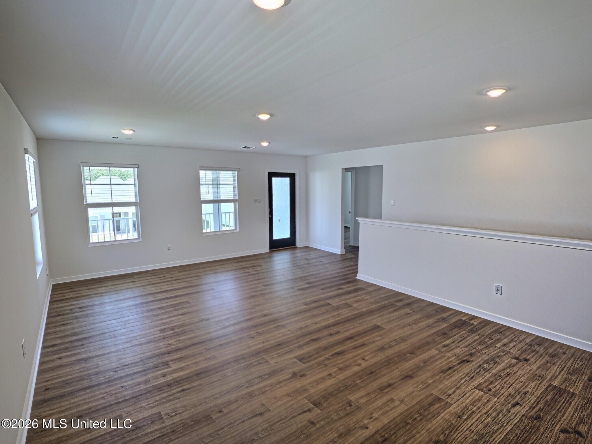 123 Everly Circle Property Photo 32