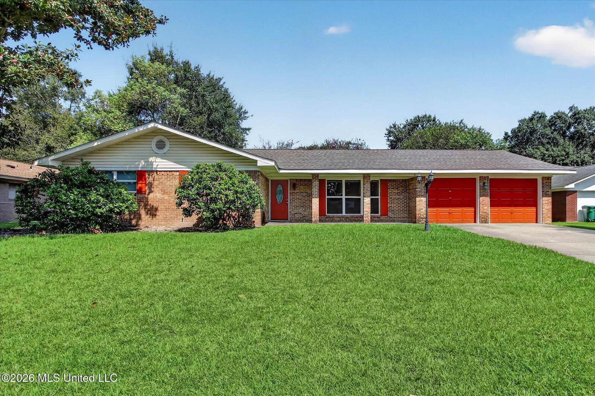 15396 Mimosa Drive Property Photo 1