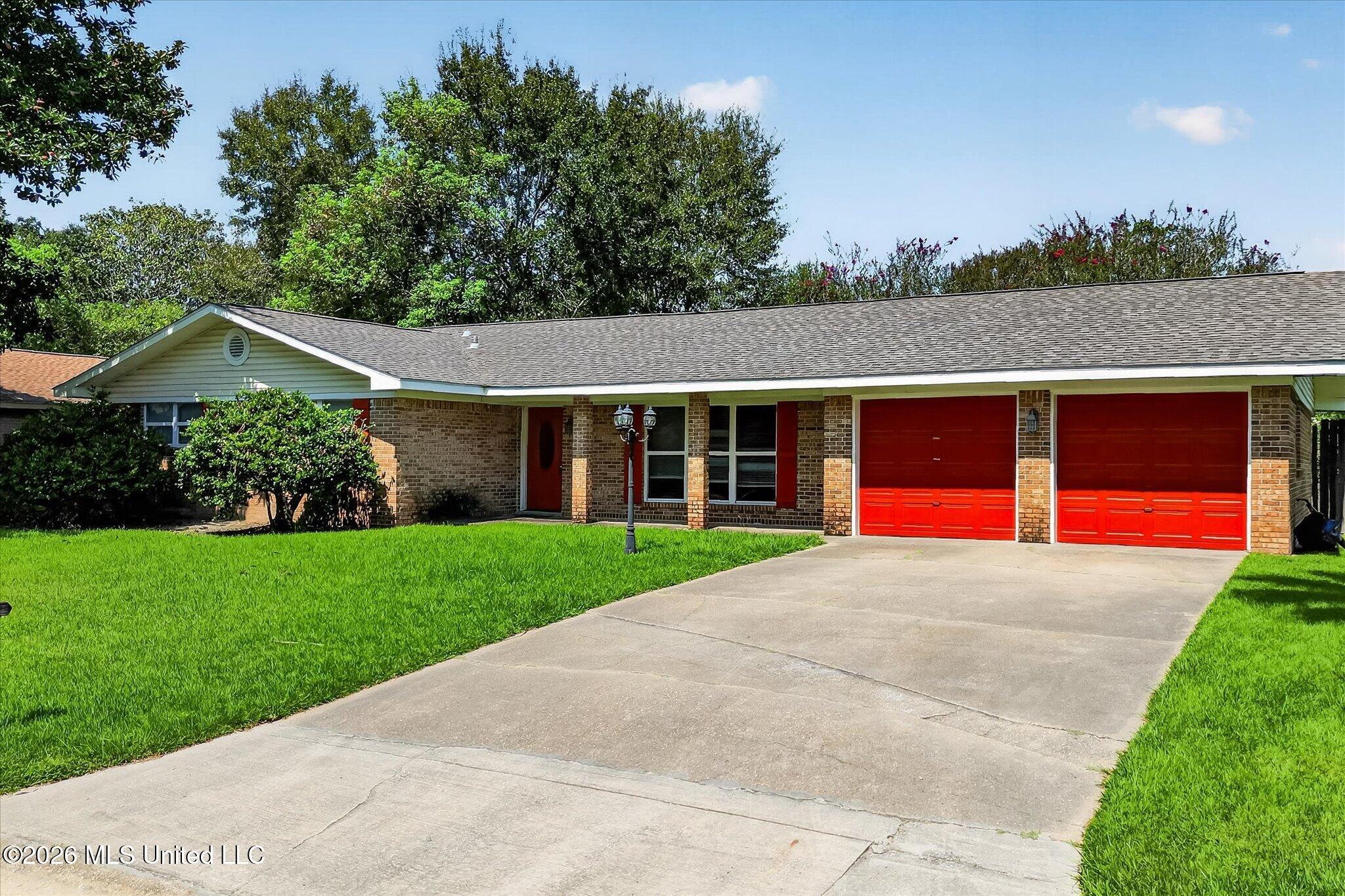 15396 Mimosa Drive Property Photo 8