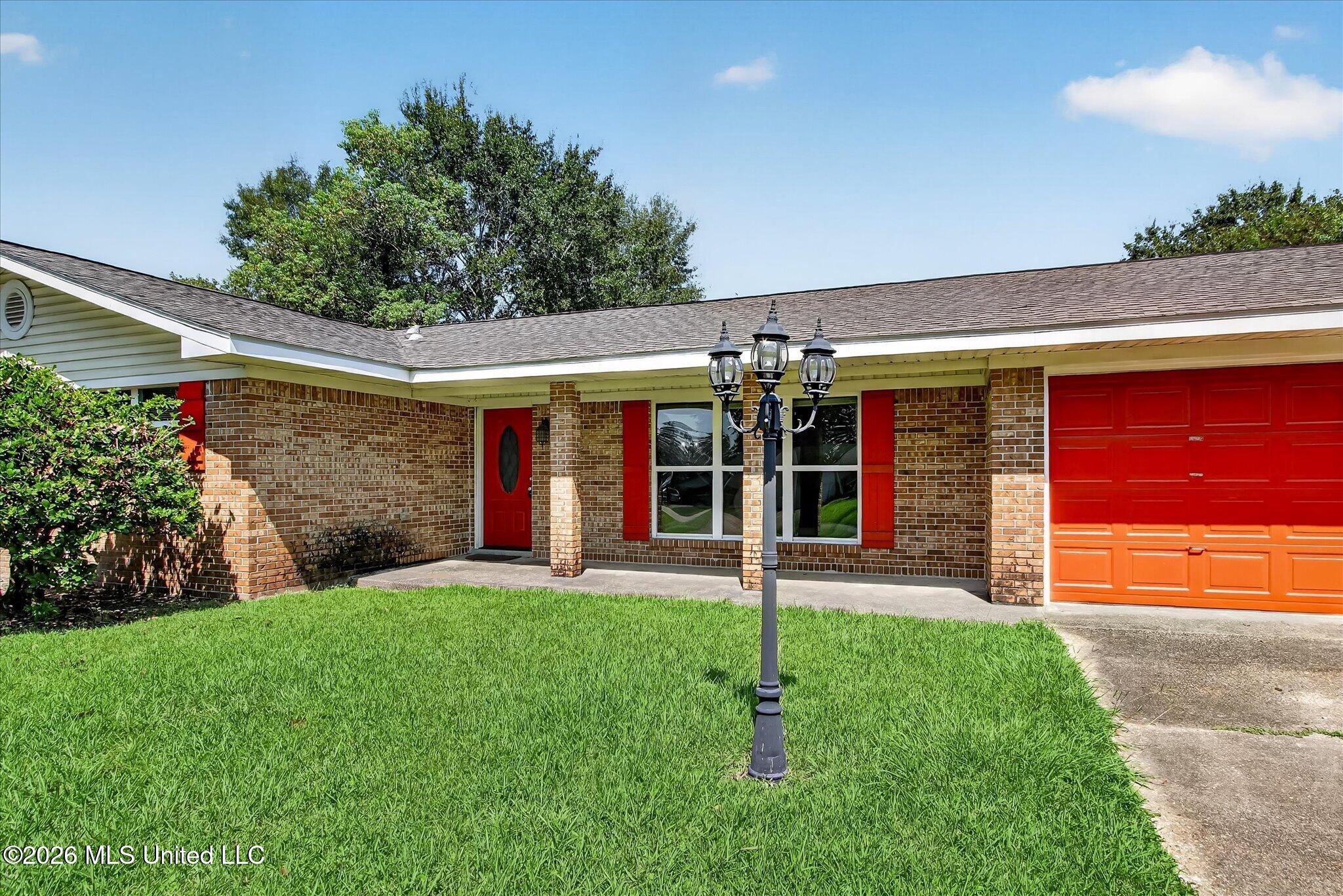 15396 Mimosa Drive Property Photo 9