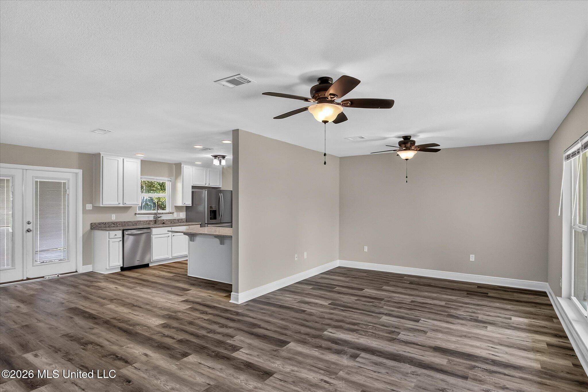 15396 Mimosa Drive Property Photo 13