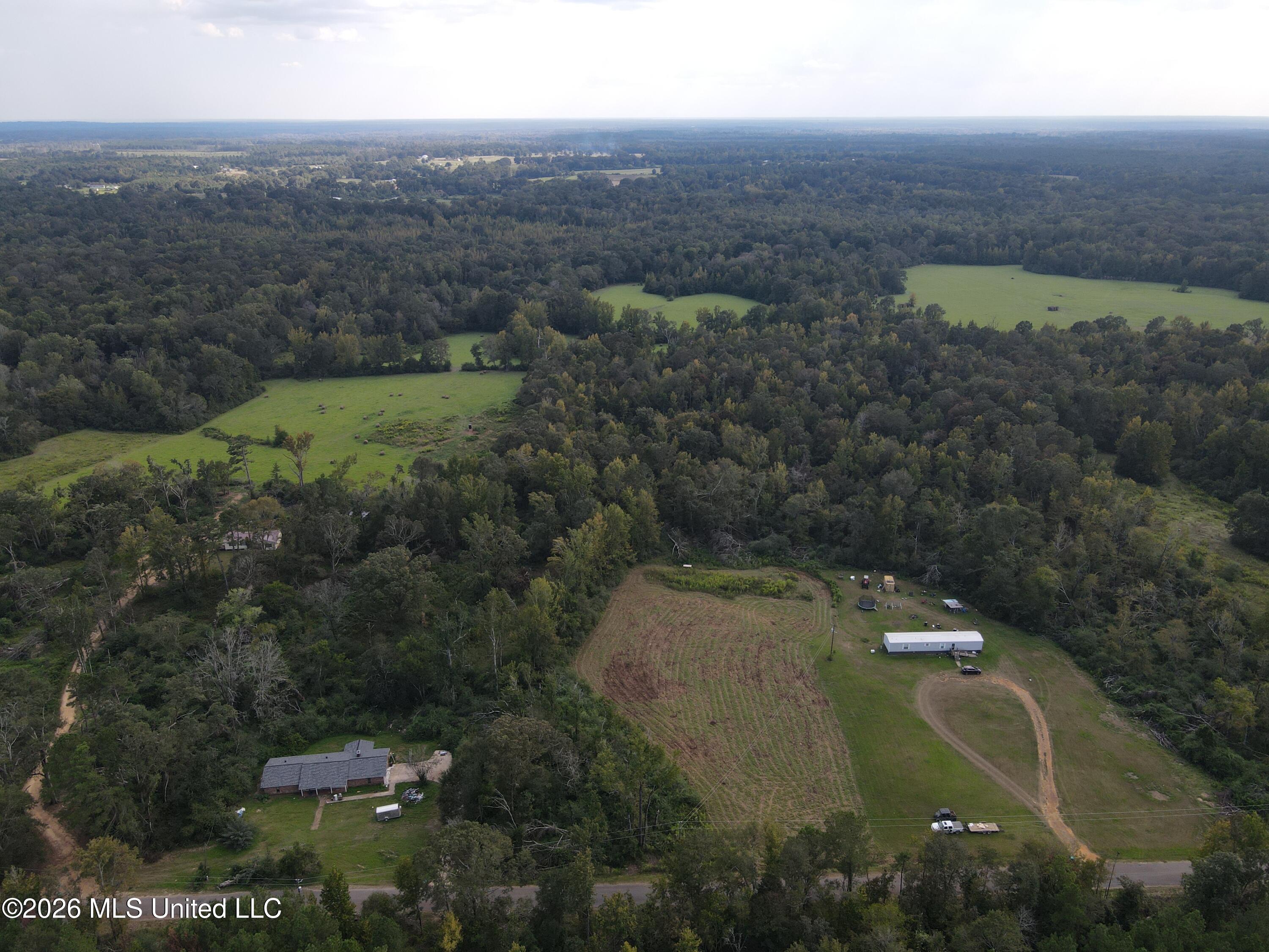 Busby Trail Property Photo 4