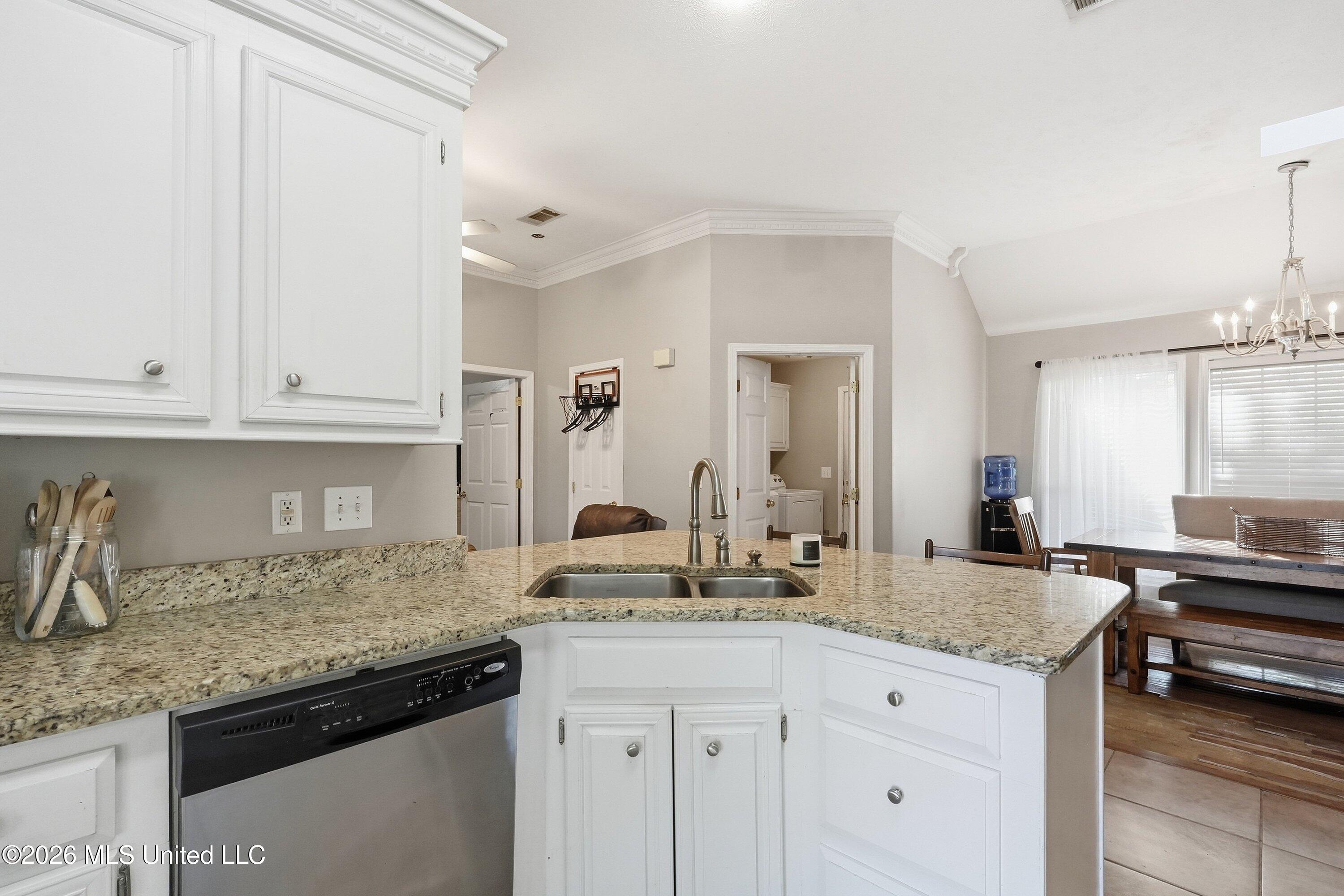 108 W Bradford Place Property Photo 13