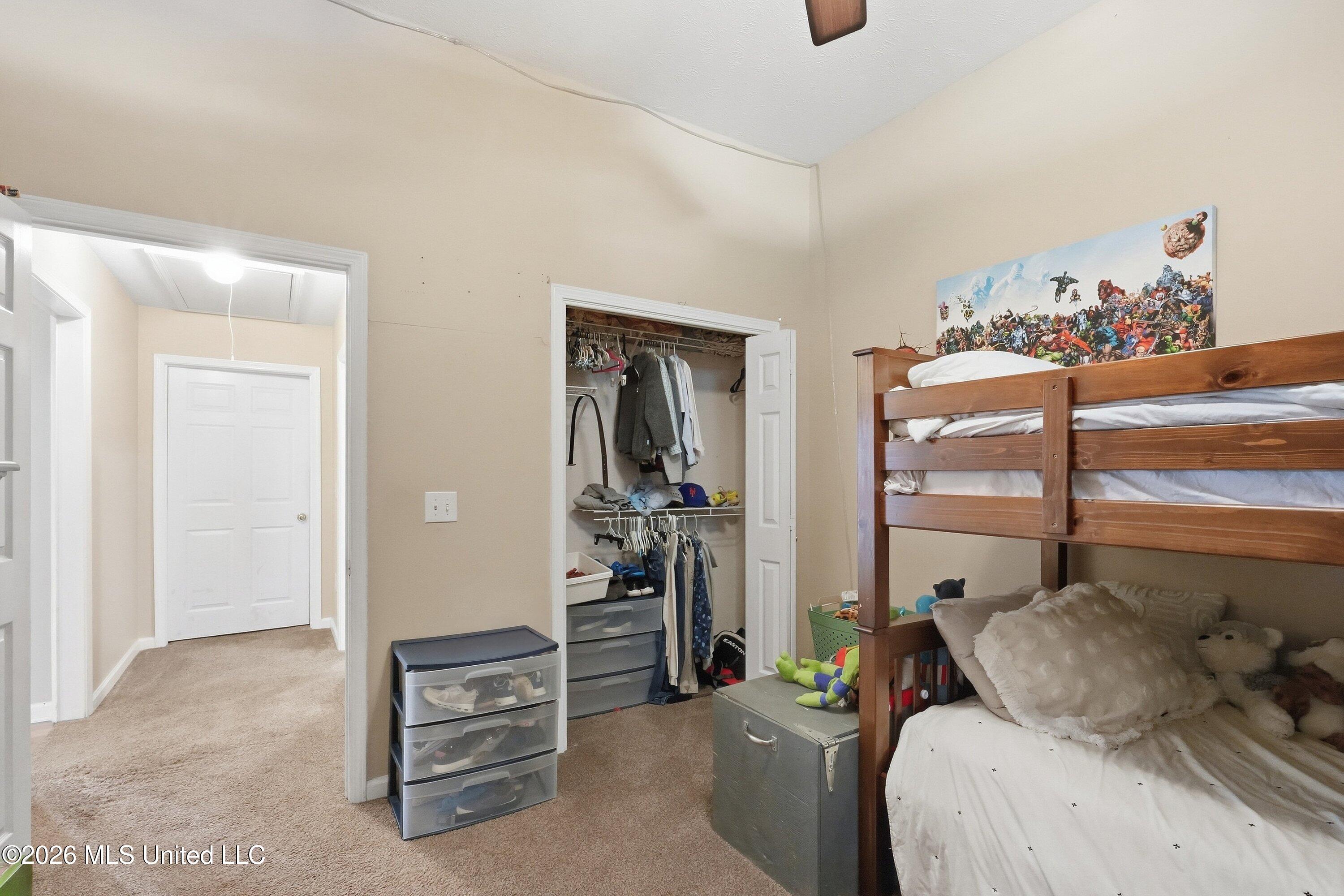 108 W Bradford Place Property Photo 24