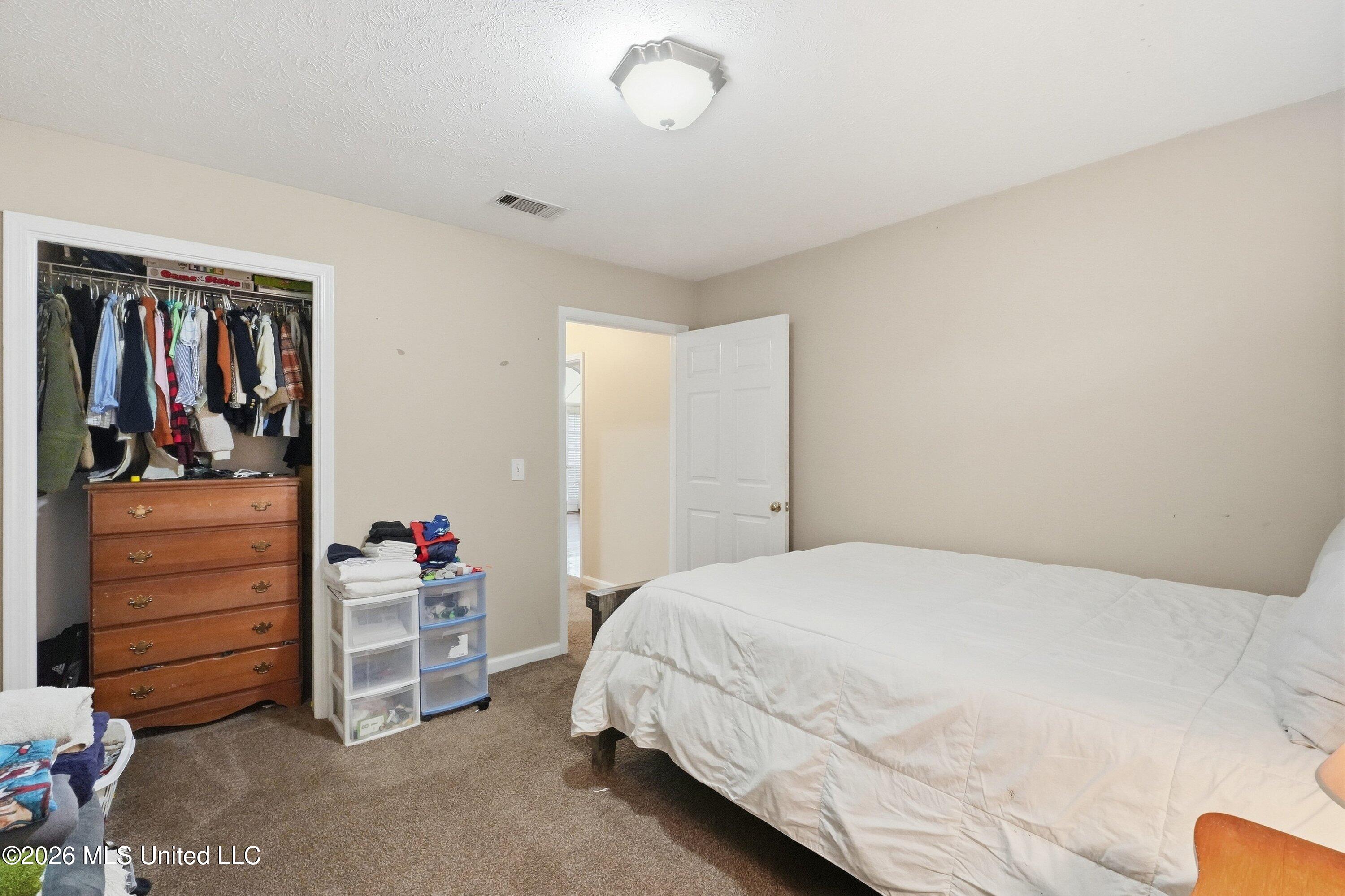 108 W Bradford Place Property Photo 27