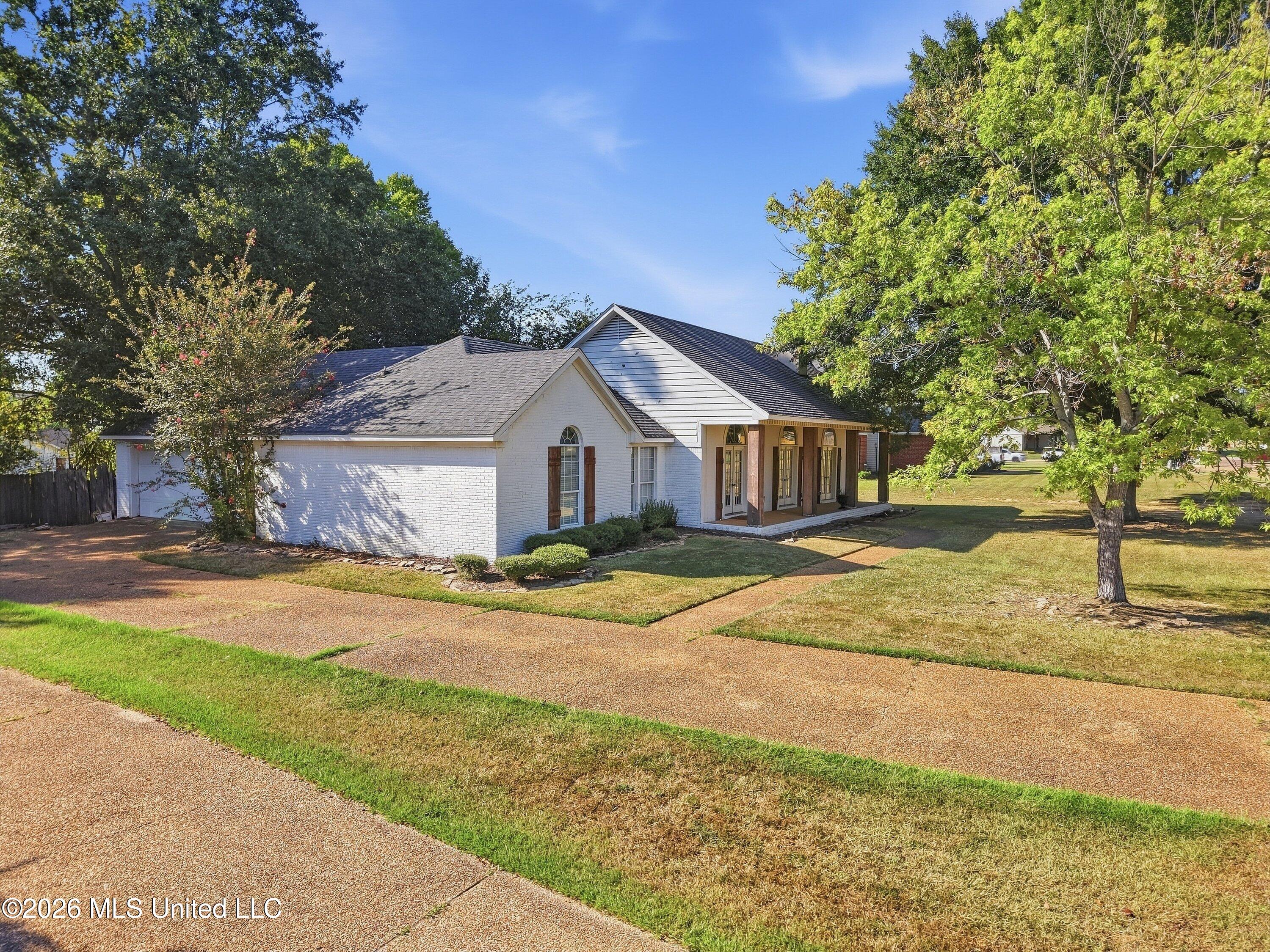108 W Bradford Place Property Photo 31