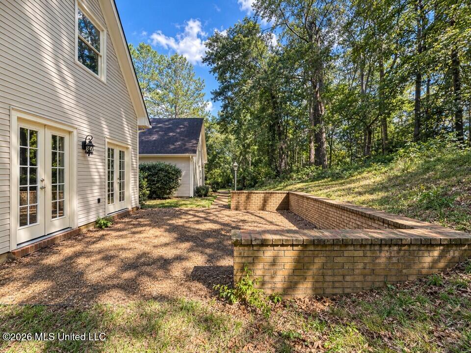 111 Newport Circle Property Photo 16