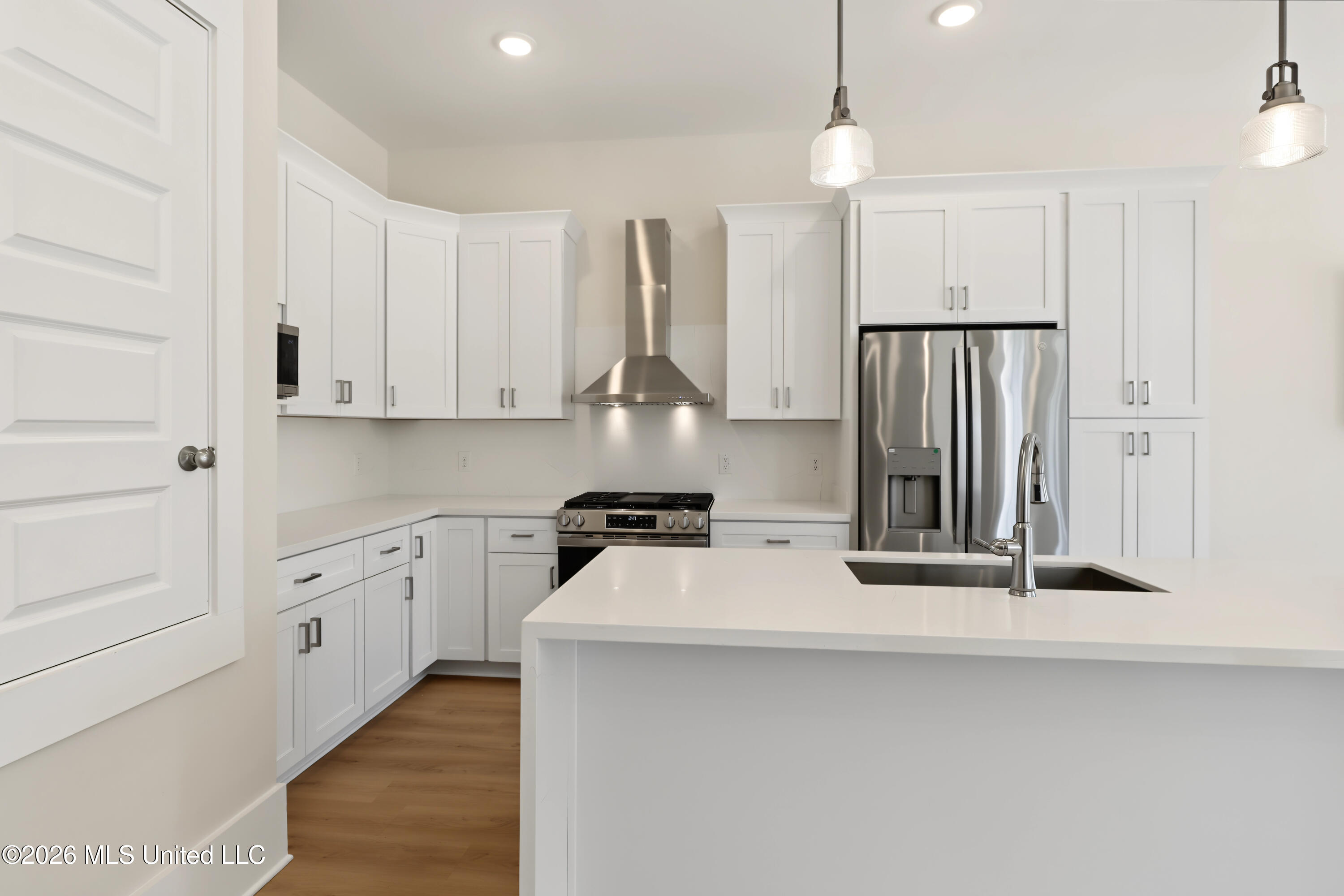 542 Howard Avenue Property Photo 13