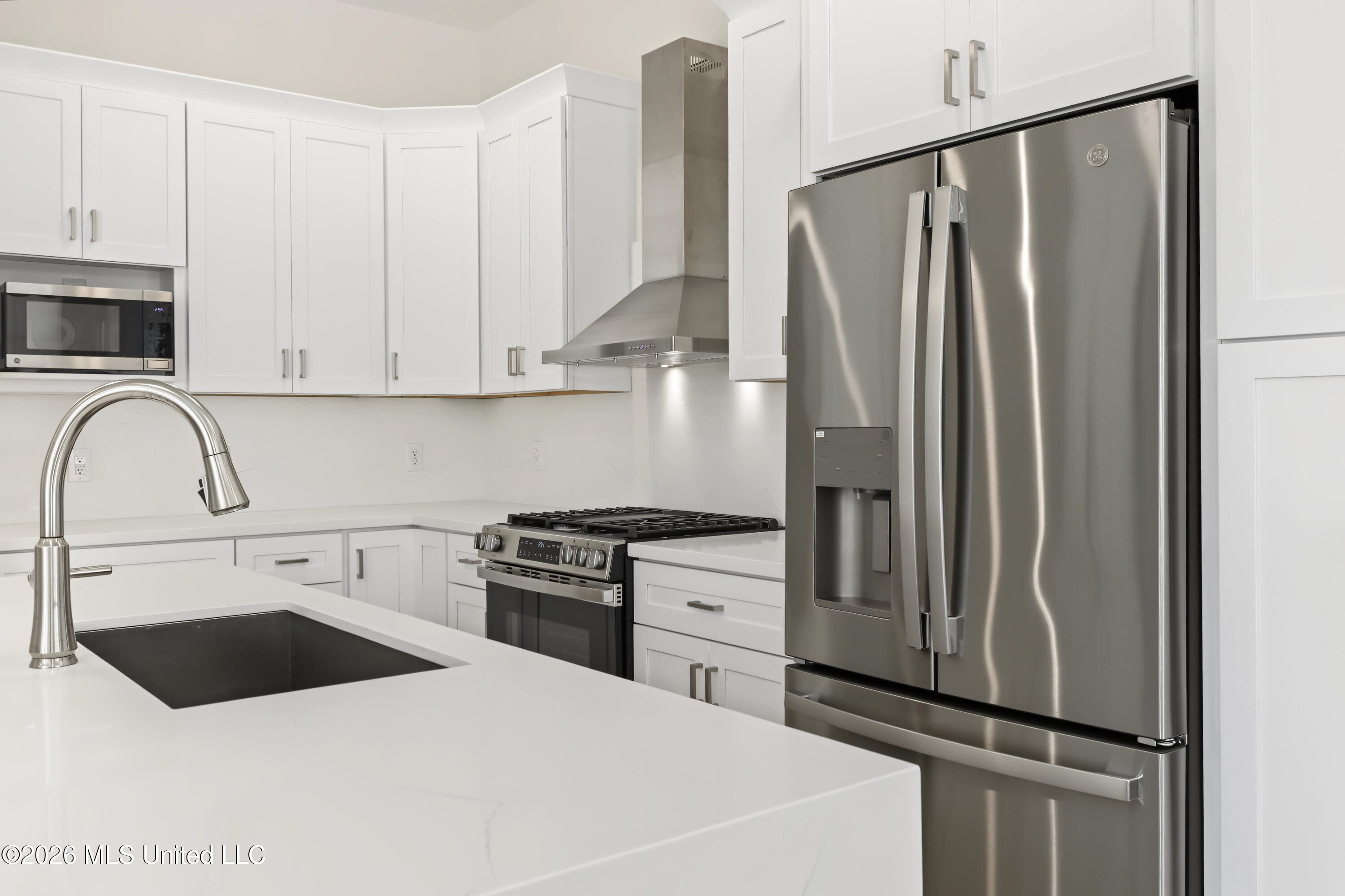 542 Howard Avenue Property Photo 22