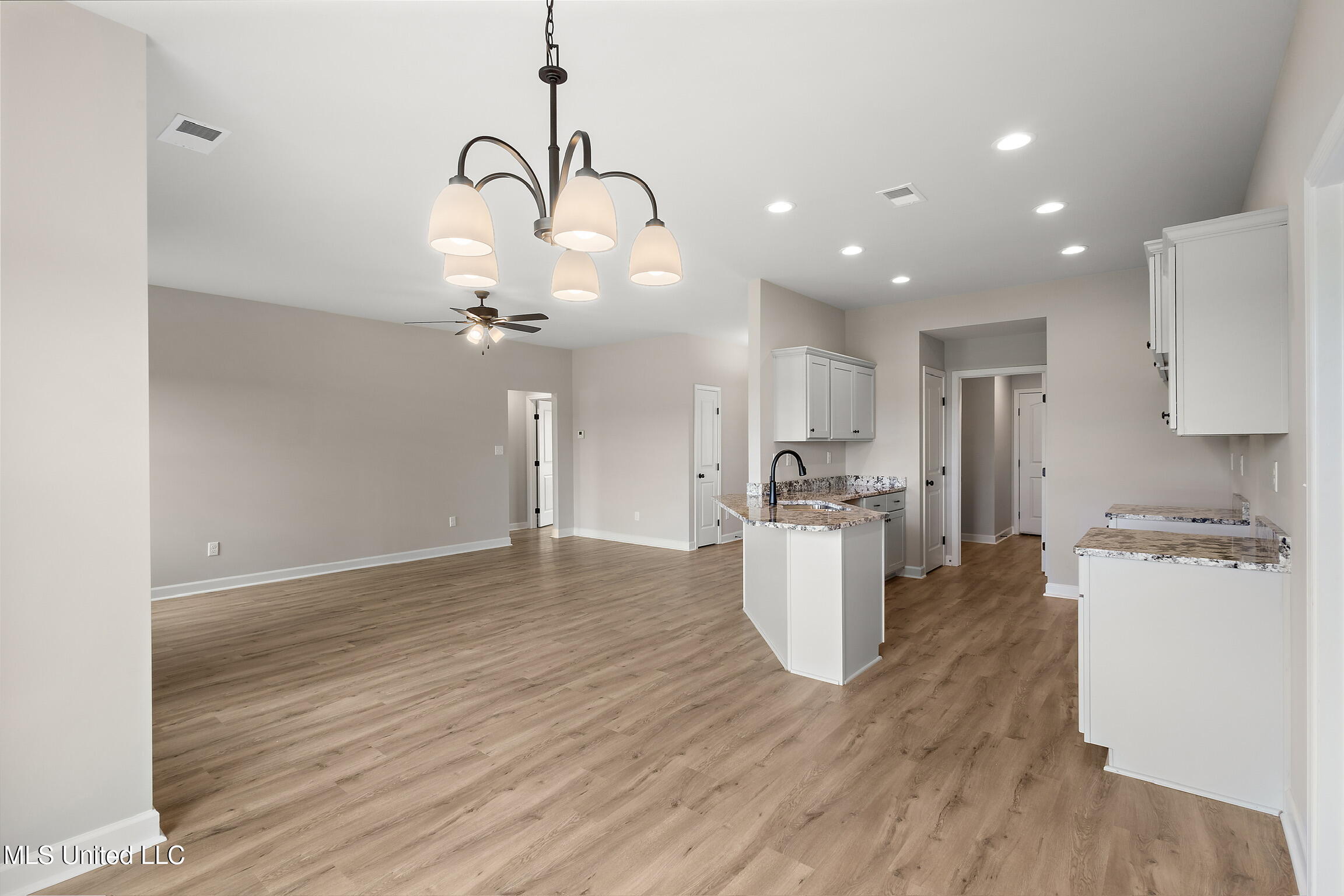 6448 Chloe Way Property Photo 10
