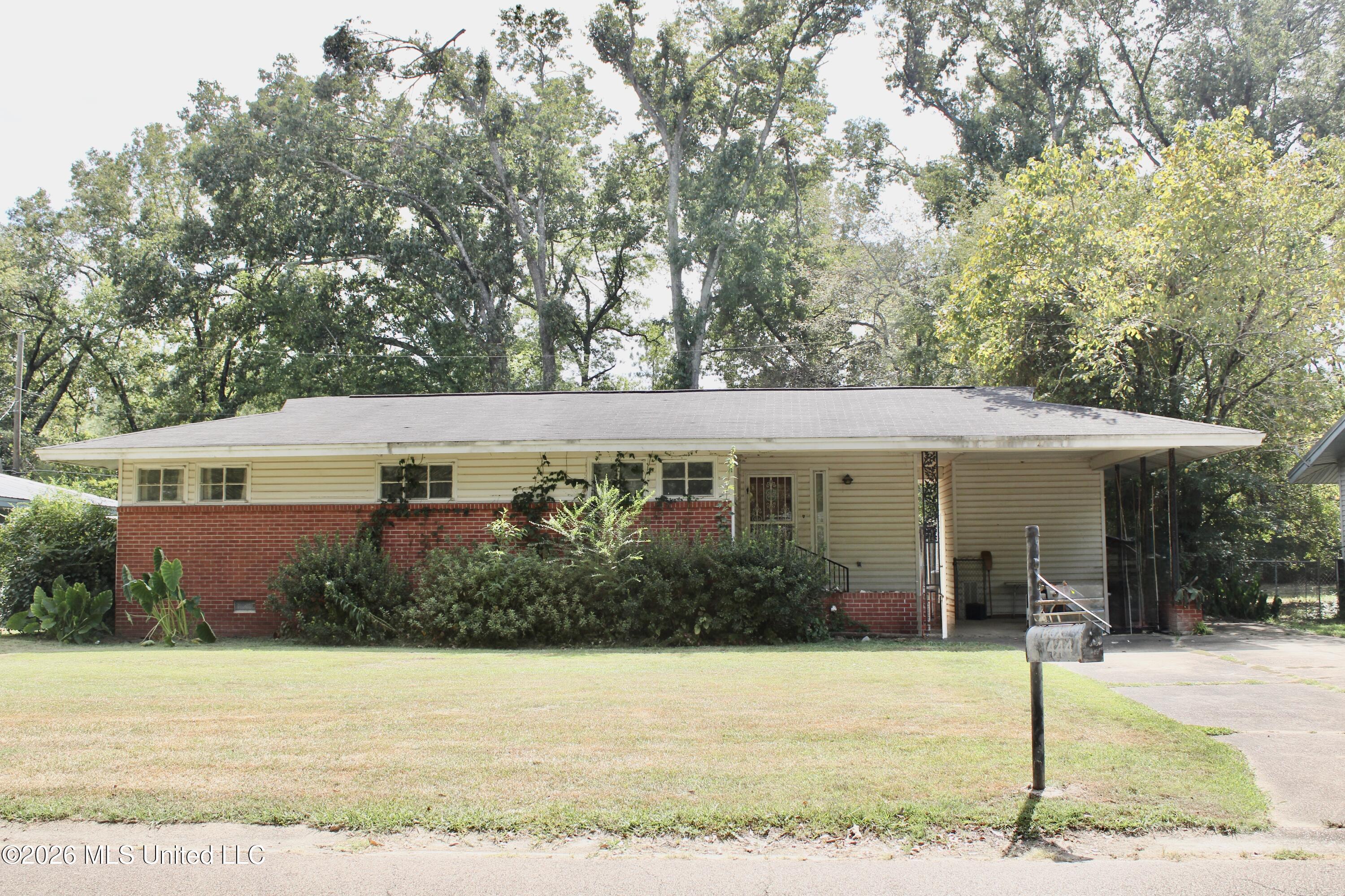 23 Longview Drive Property Photo 1