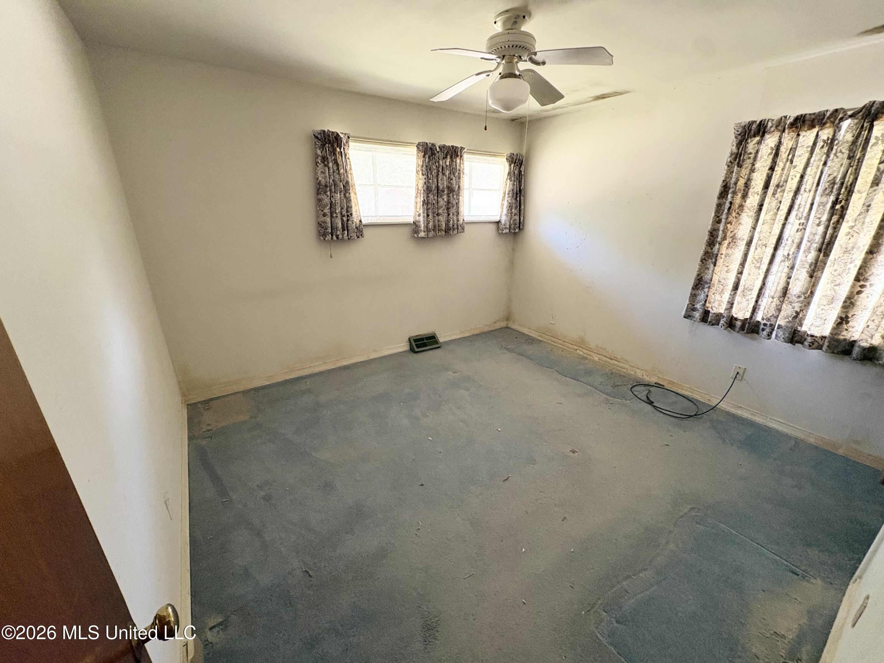 23 Longview Drive Property Photo 10