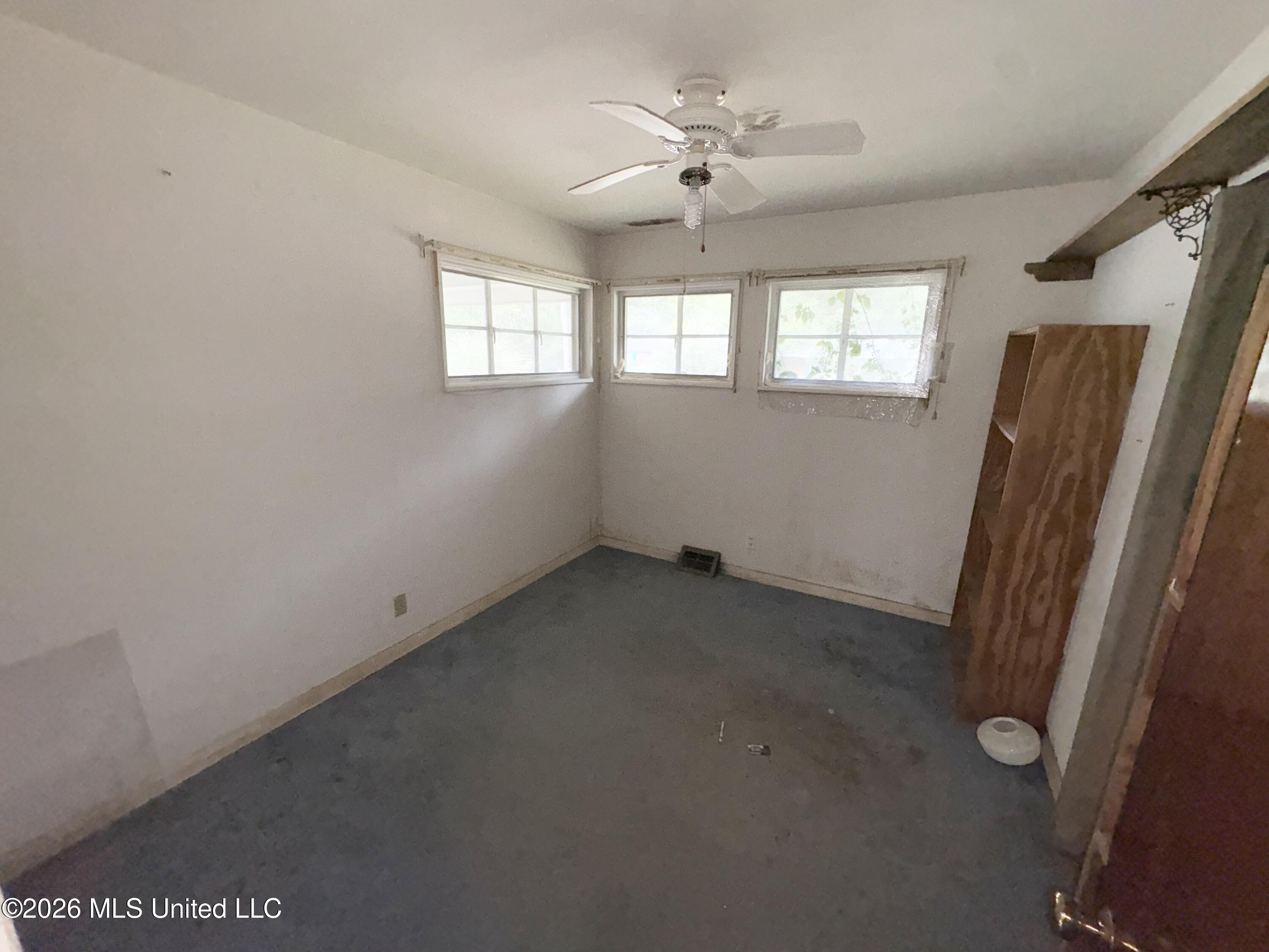 23 Longview Drive Property Photo 11