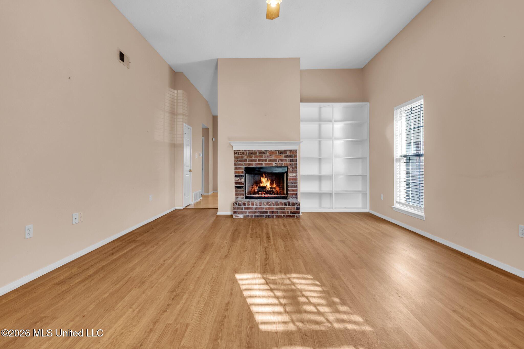 6500 Bentley Cove Property Photo 3