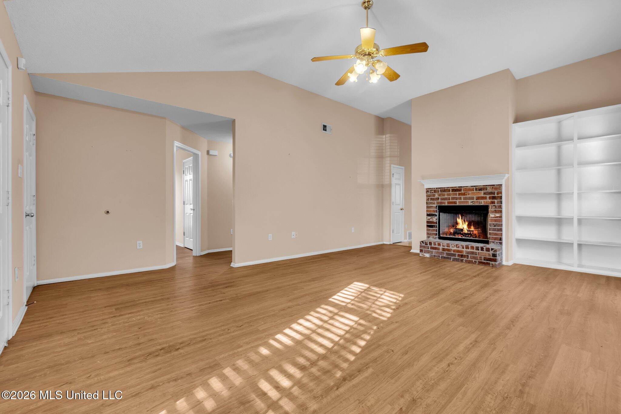 6500 Bentley Cove Property Photo 4