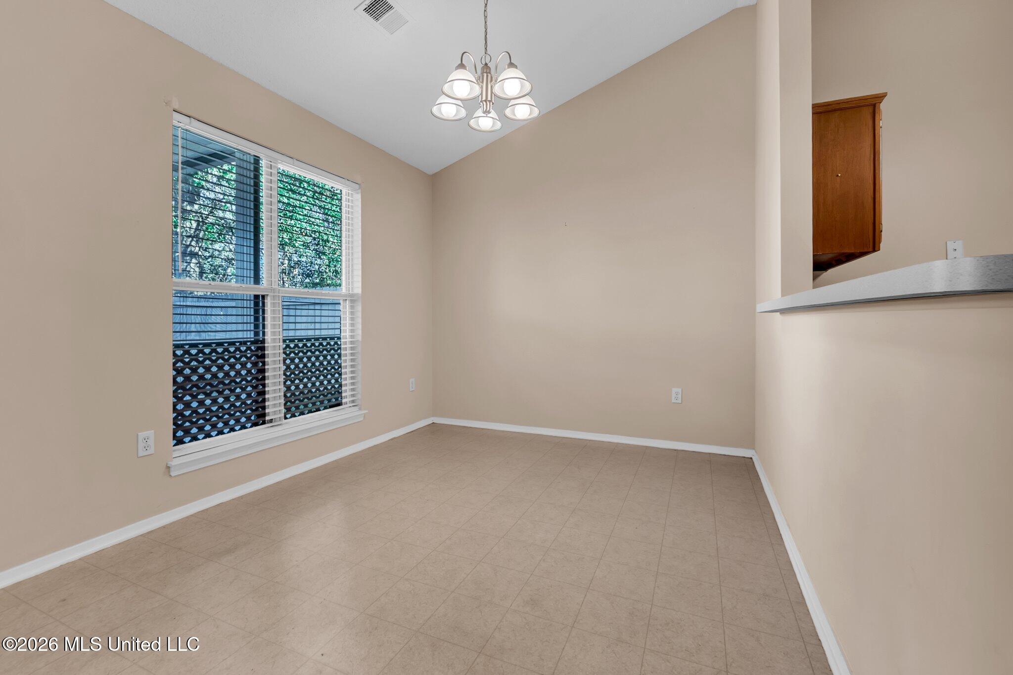 6500 Bentley Cove Property Photo 9