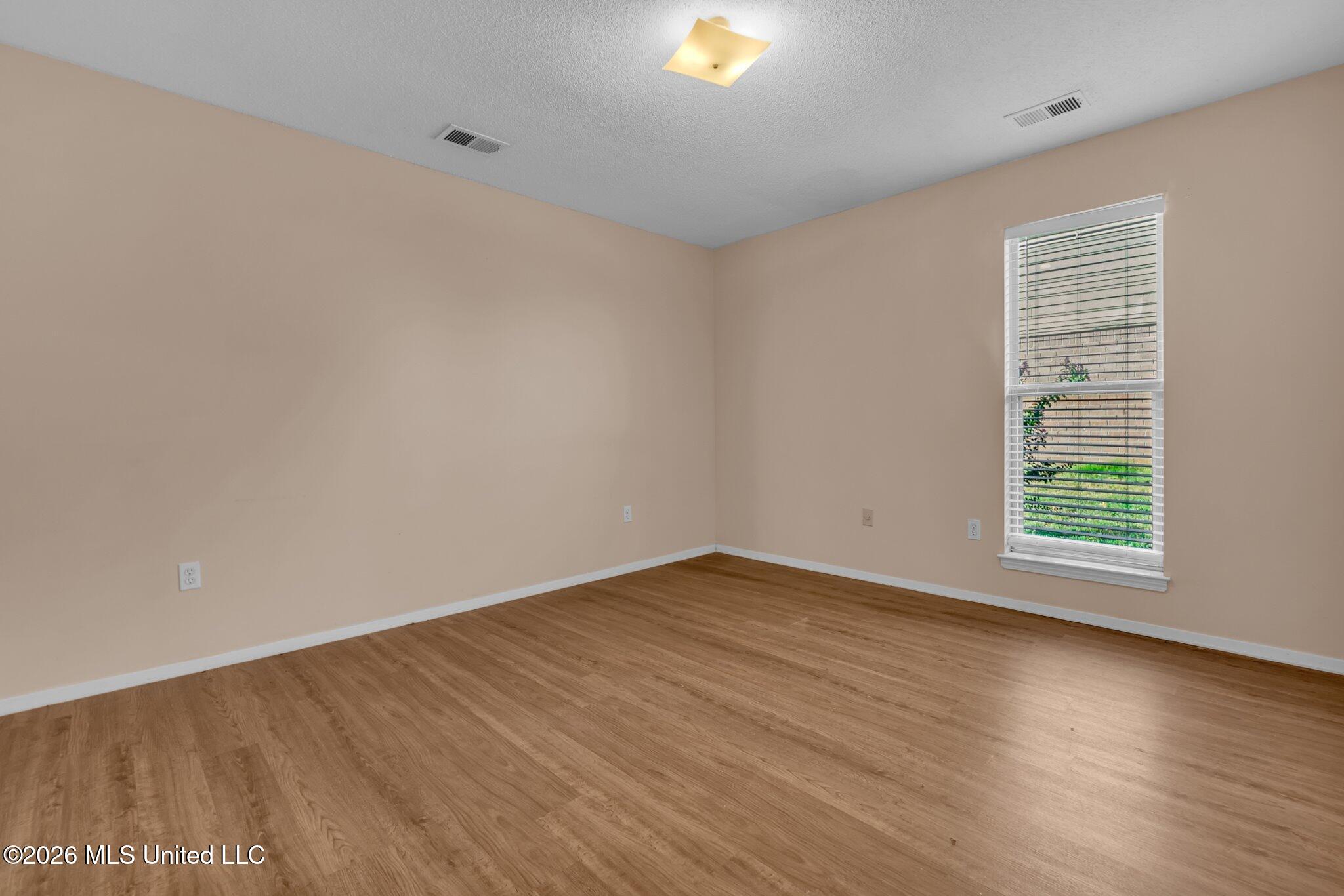 6500 Bentley Cove Property Photo 14