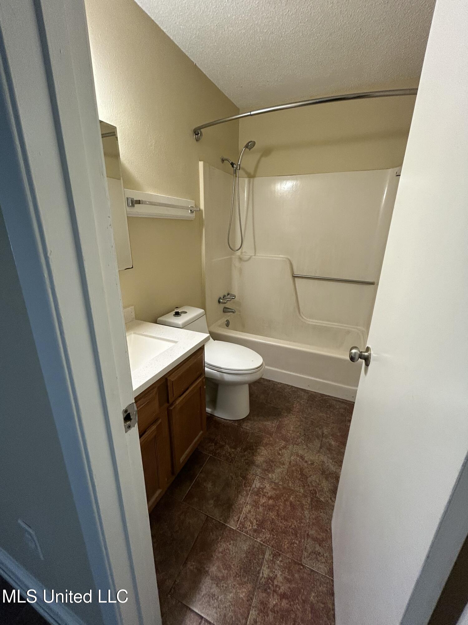 3403 54th Avenue Property Photo 3