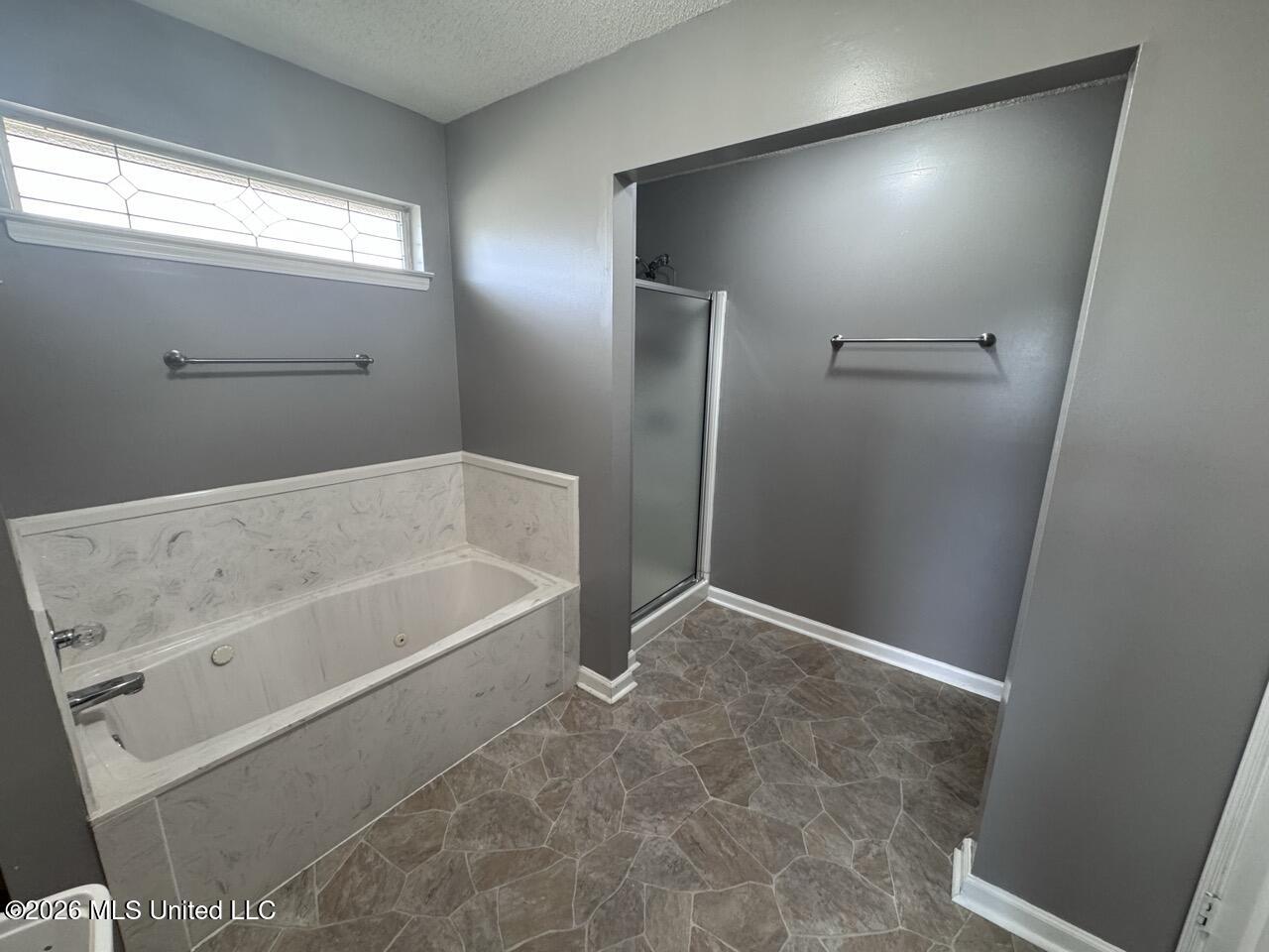 1844 Thomas Street Property Photo 9