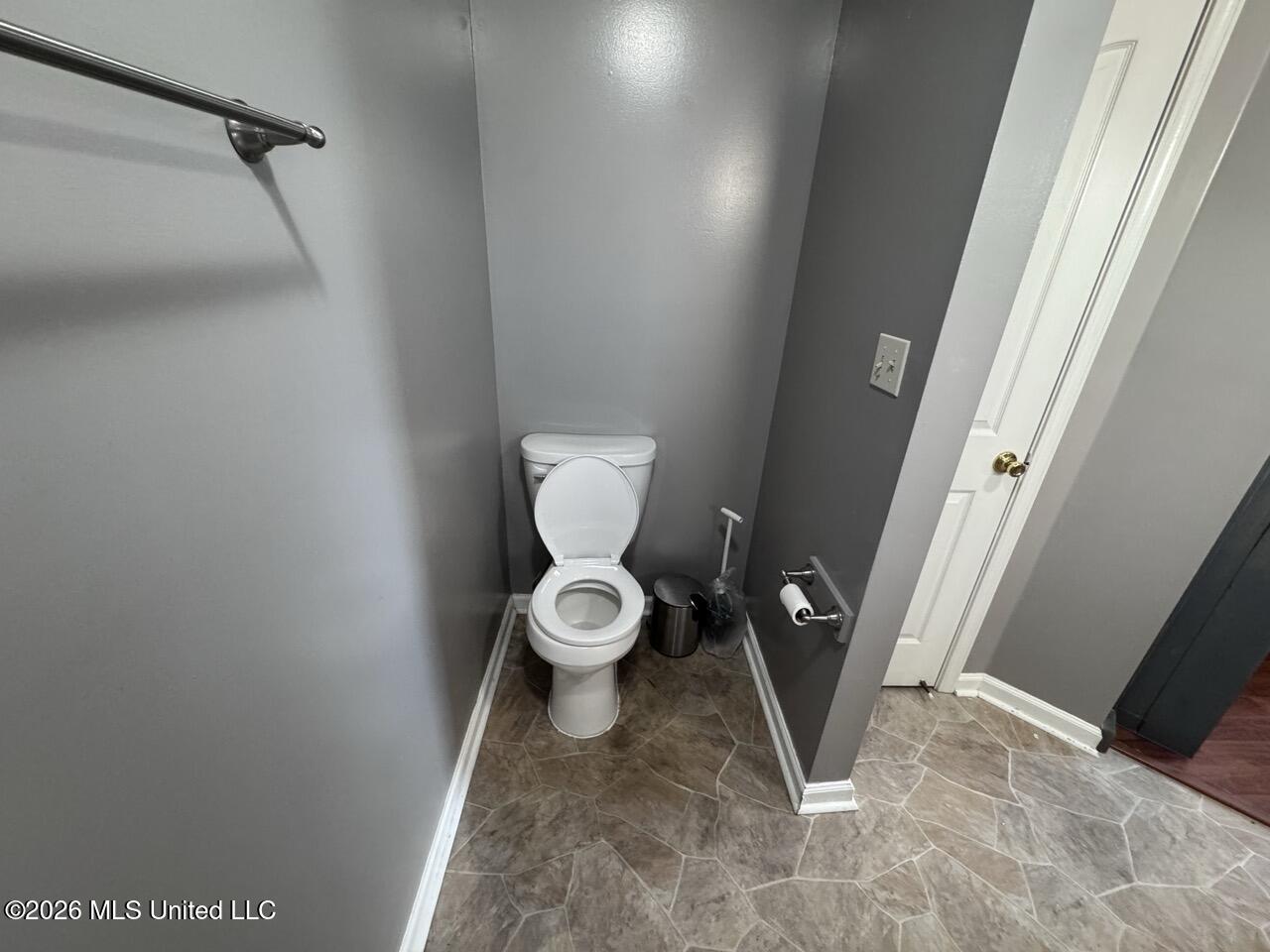 1844 Thomas Street Property Photo 10