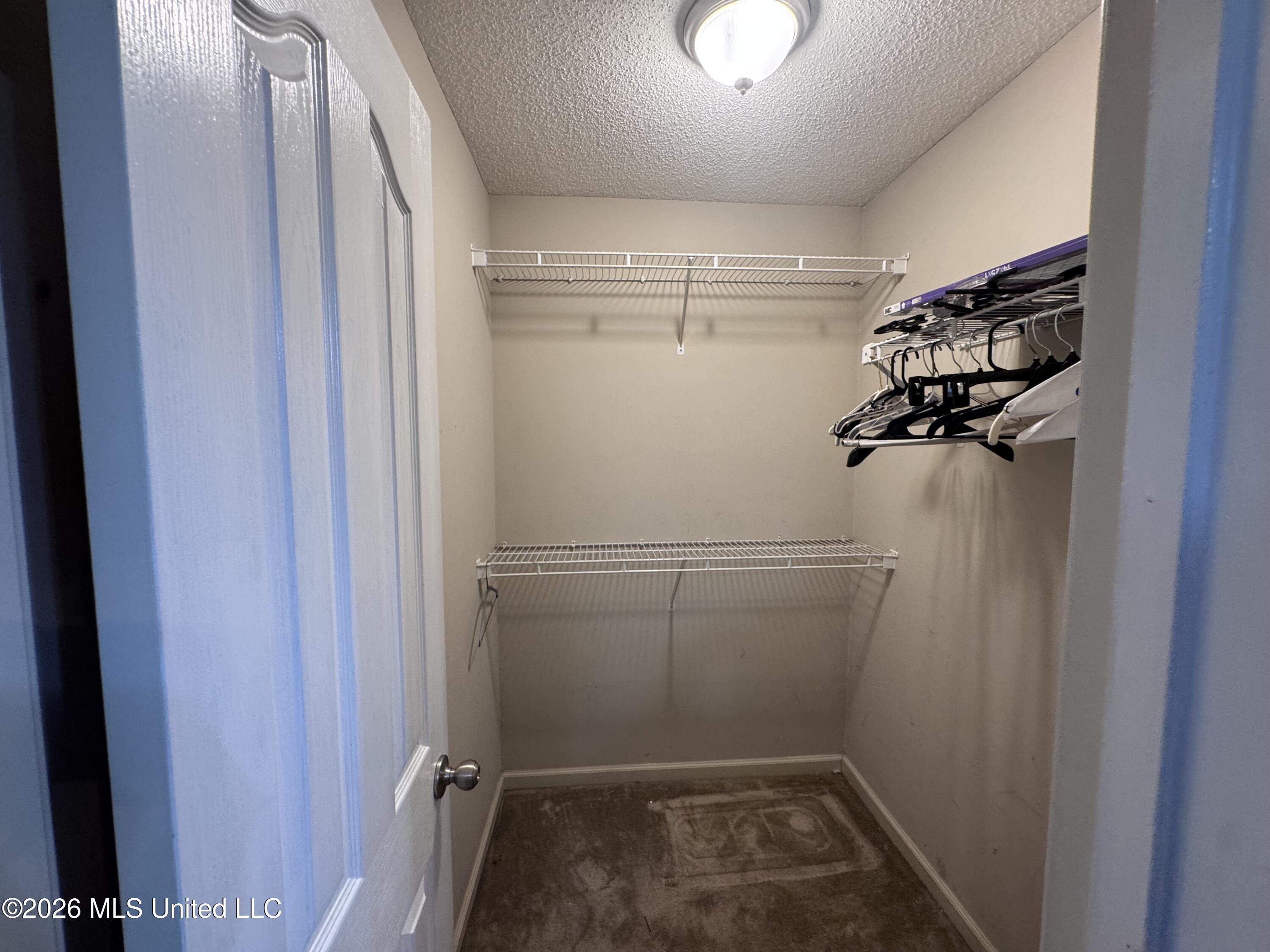 1844 Thomas Street Property Photo 12