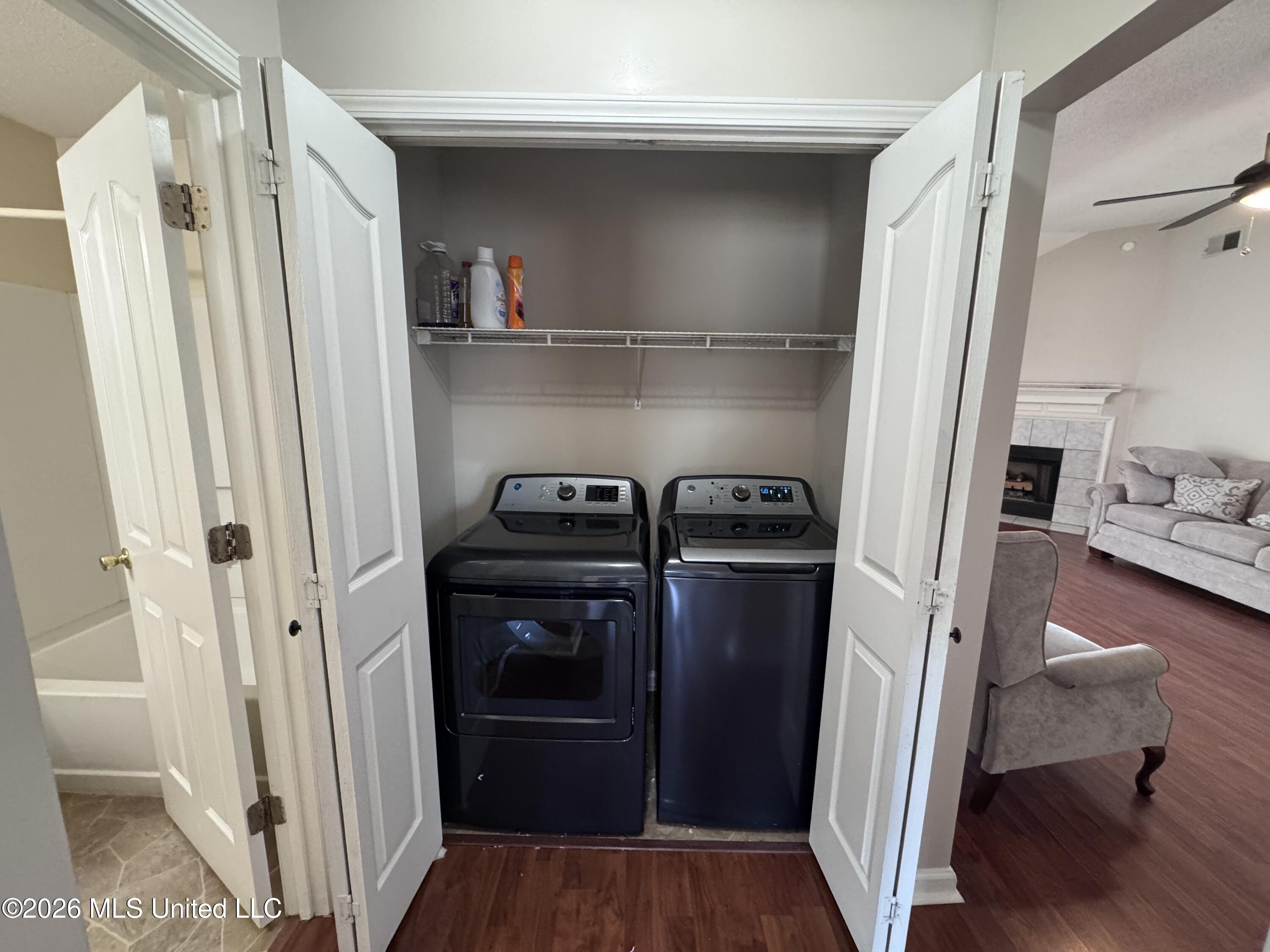 1844 Thomas Street Property Photo 13