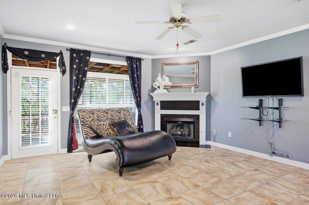 536 Bay Pointe Drive Property Photo 7