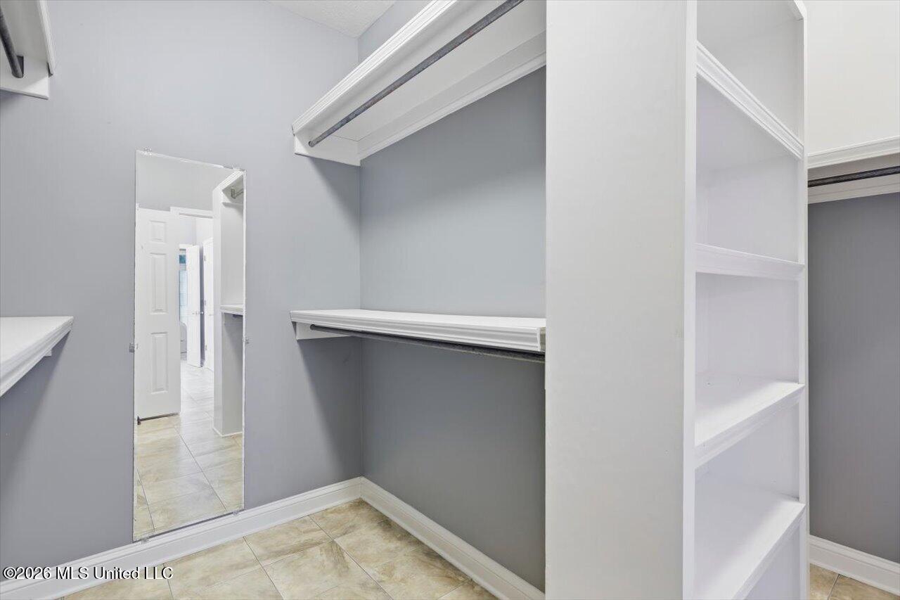 536 Bay Pointe Drive Property Photo 25