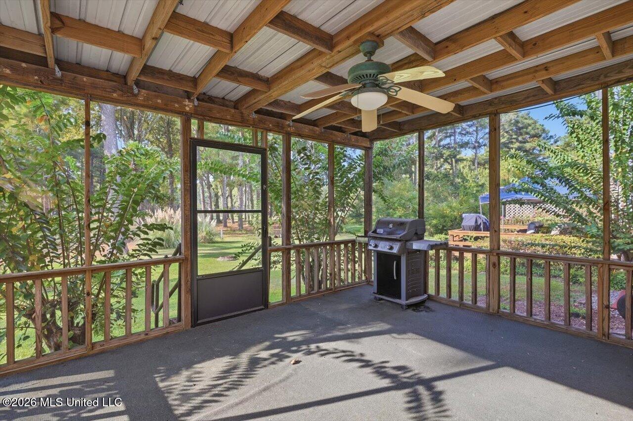 536 Bay Pointe Drive Property Photo 30