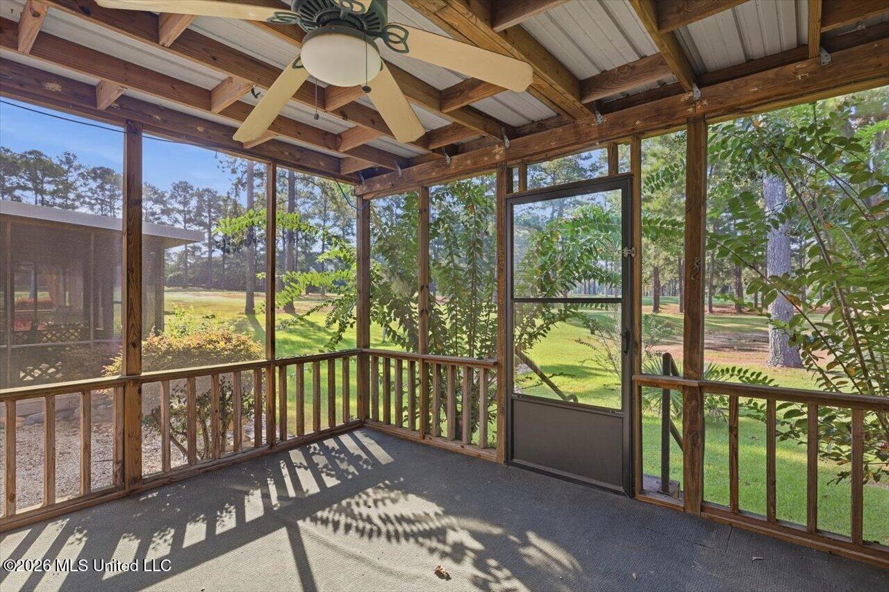 536 Bay Pointe Drive Property Photo 31