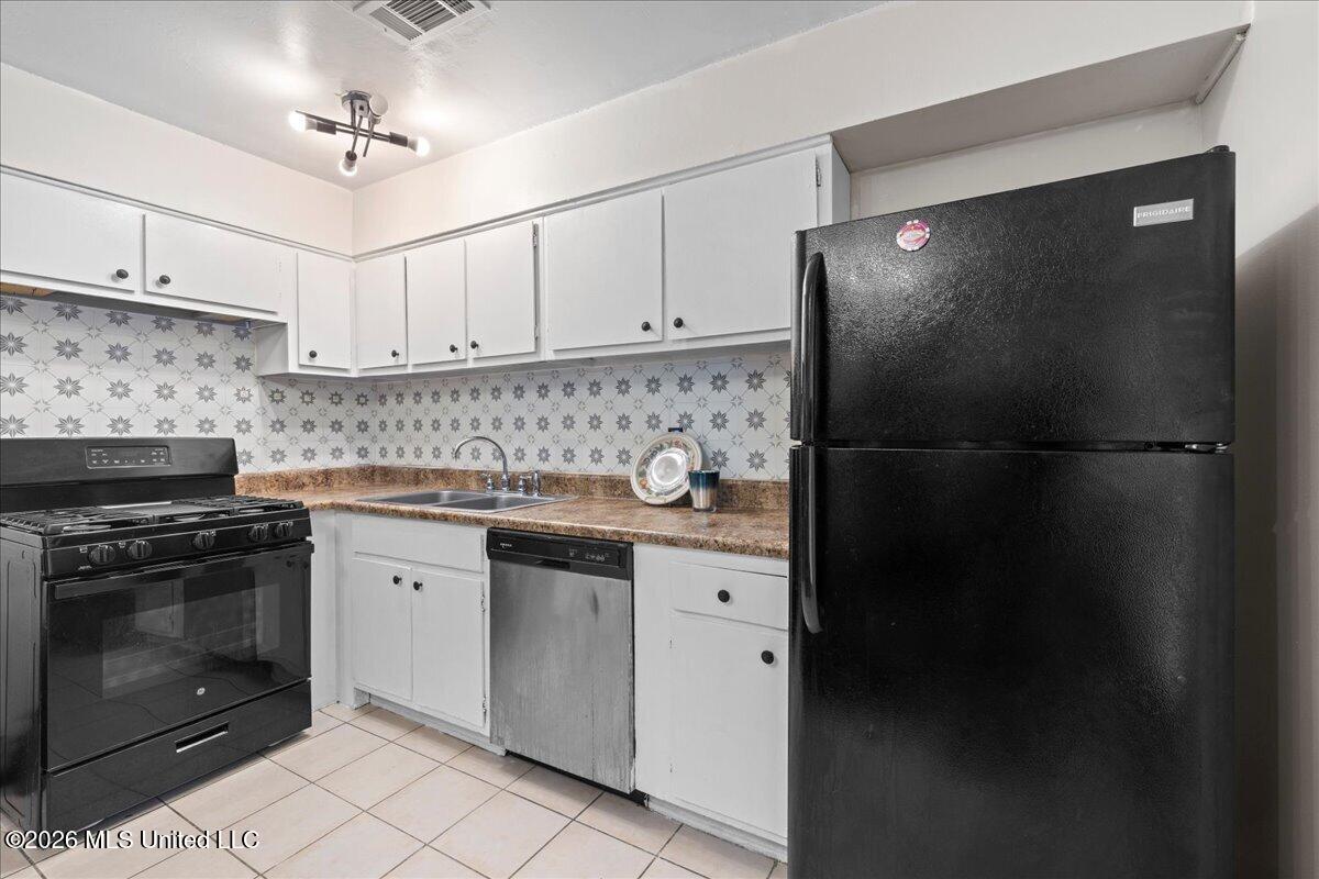 5161 Crestwood Cove Property Photo 15