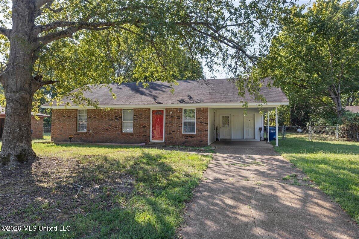 5161 Crestwood Cove Property Photo 17